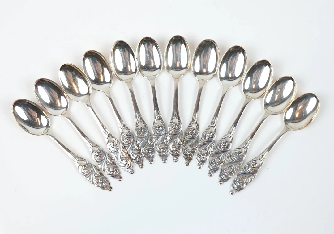 Cuillères à café, 12 pièces, argent 830.
