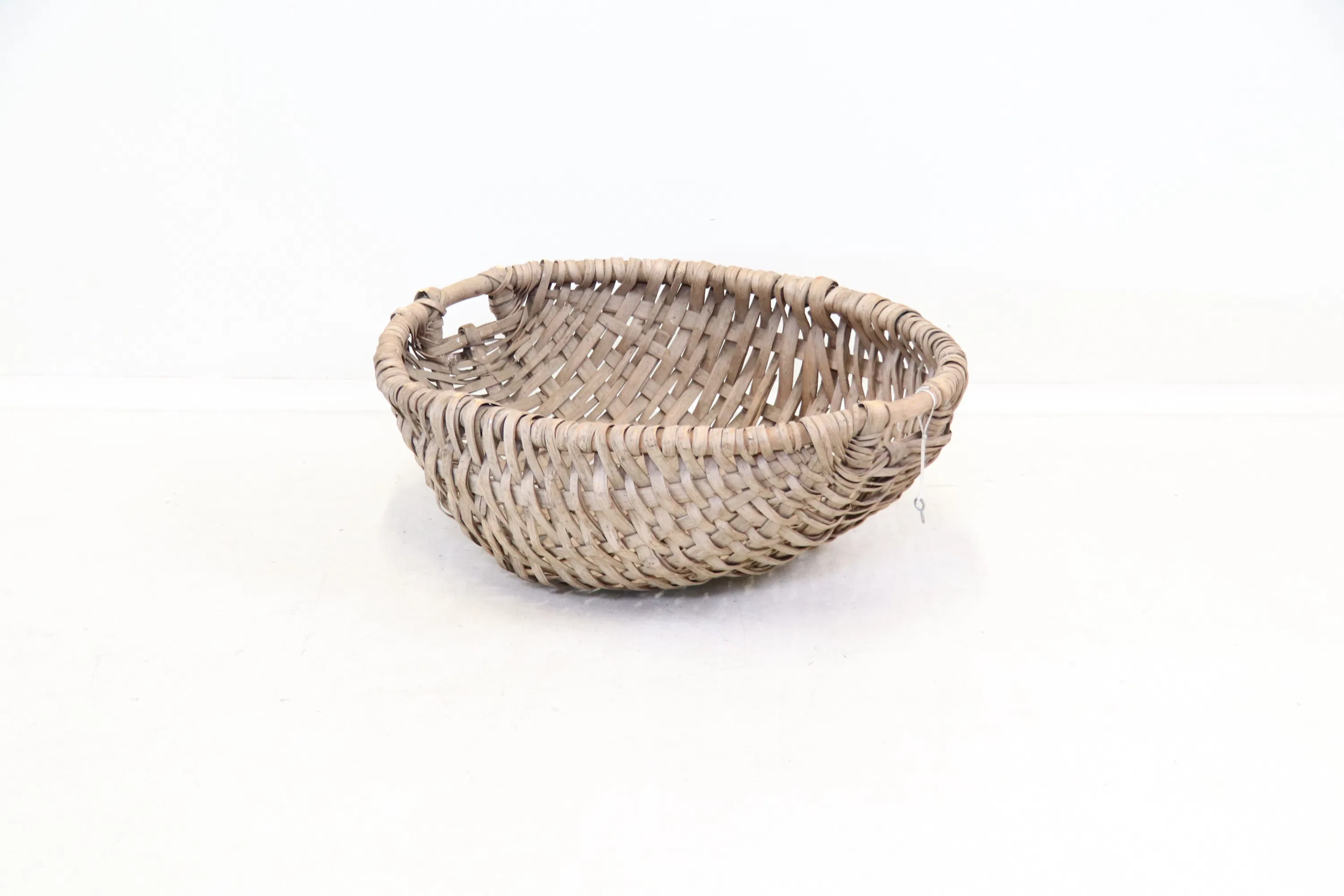 Cesta, mimbre.