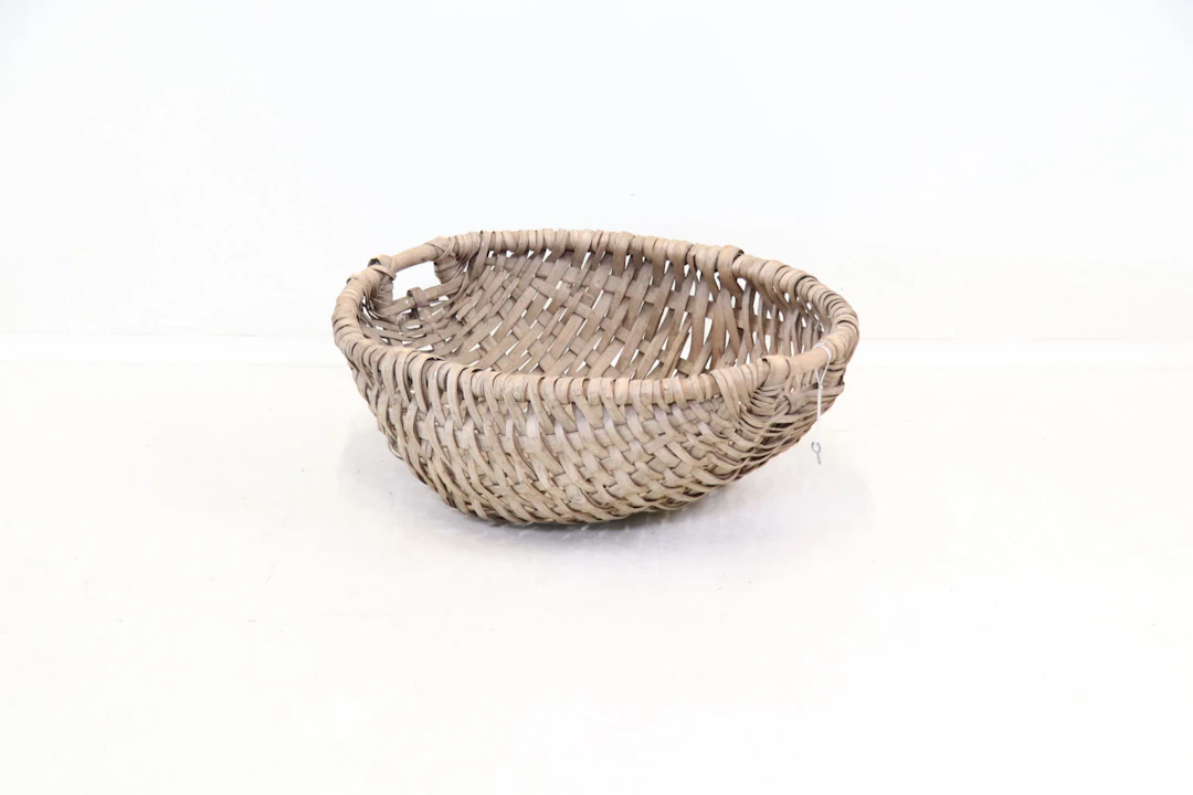 Cesta, mimbre.