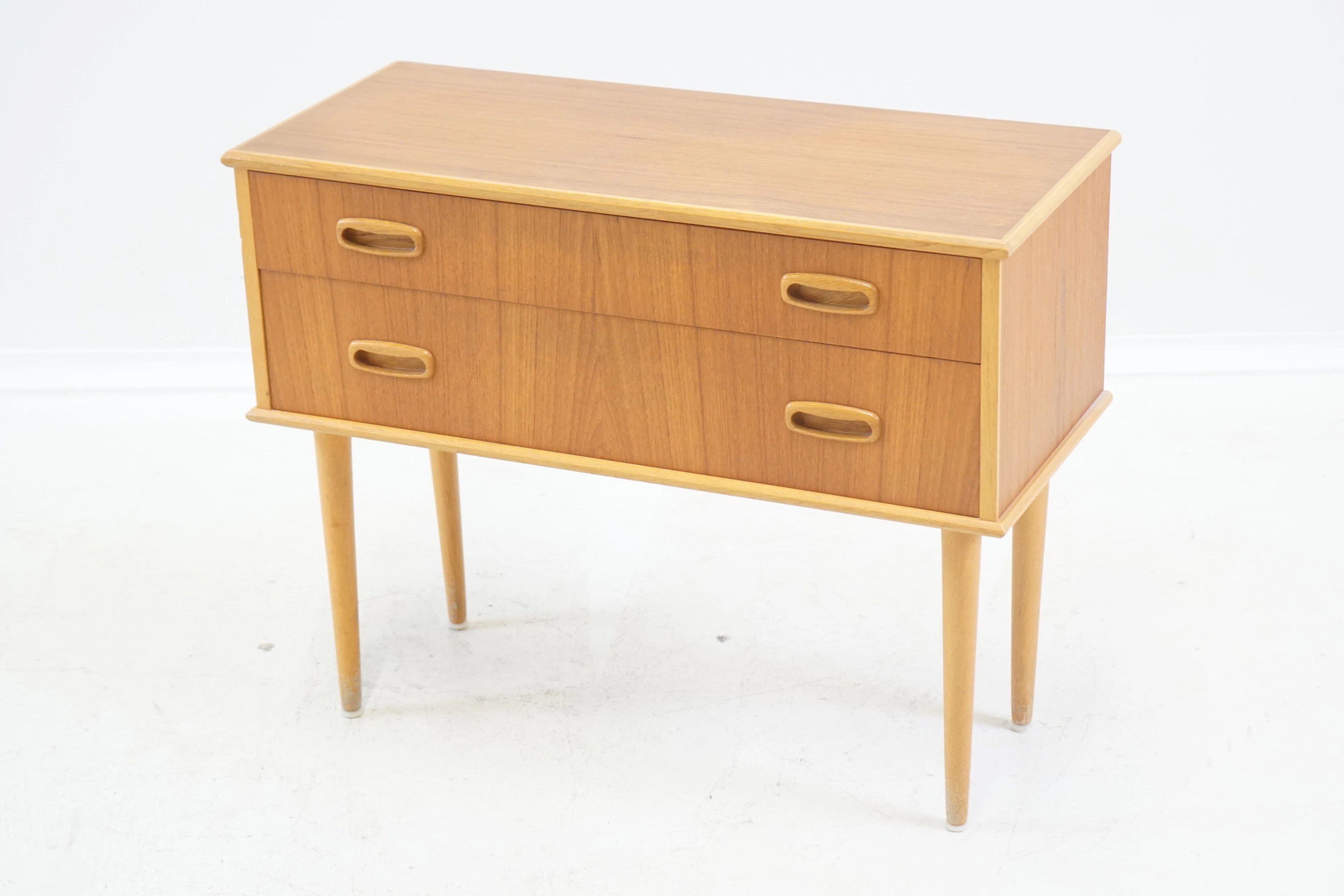 Cassettiera, 2 cassetti, teak, metà 1900.