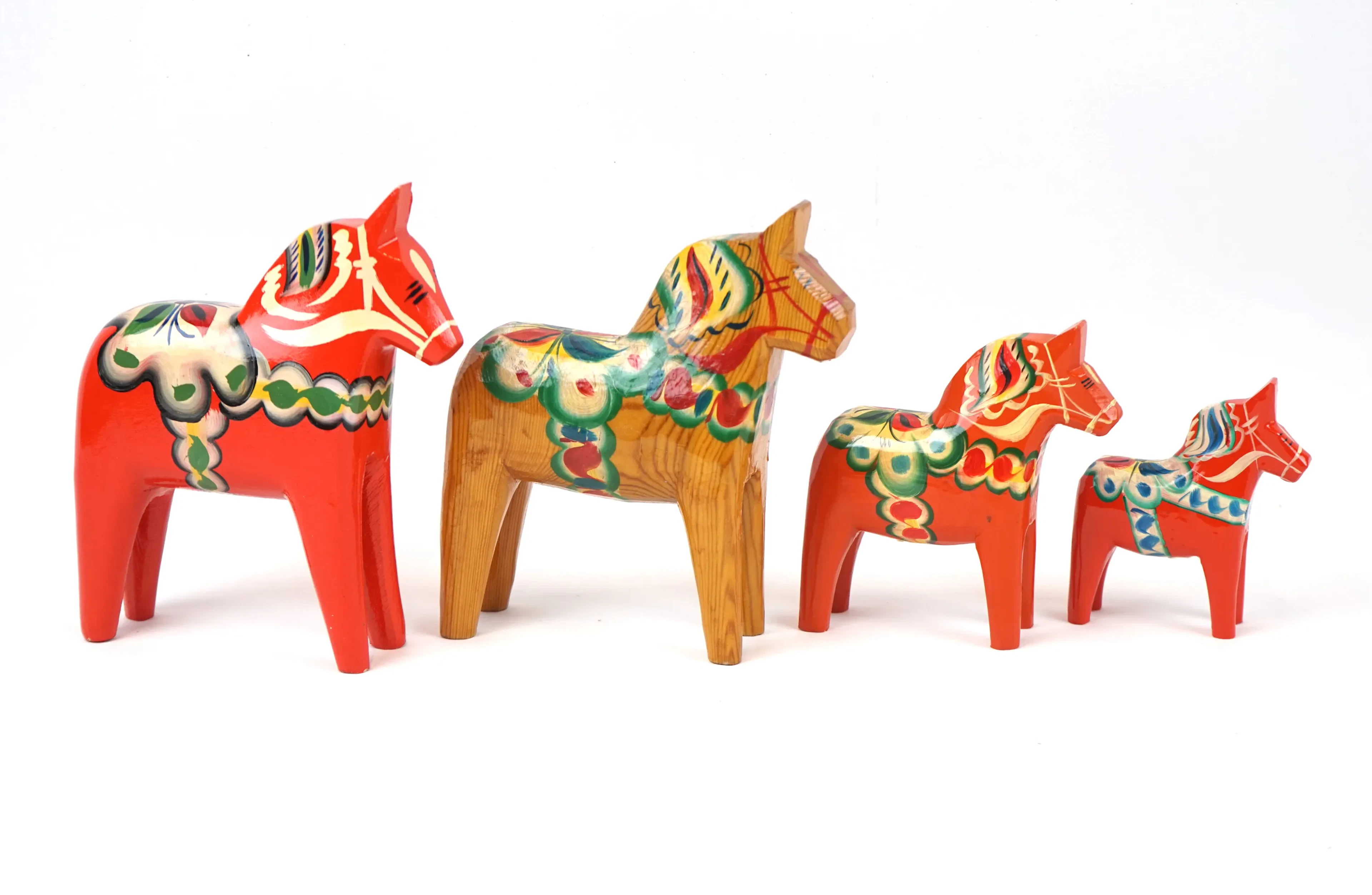 Dala horses, 4 pcs, wood.