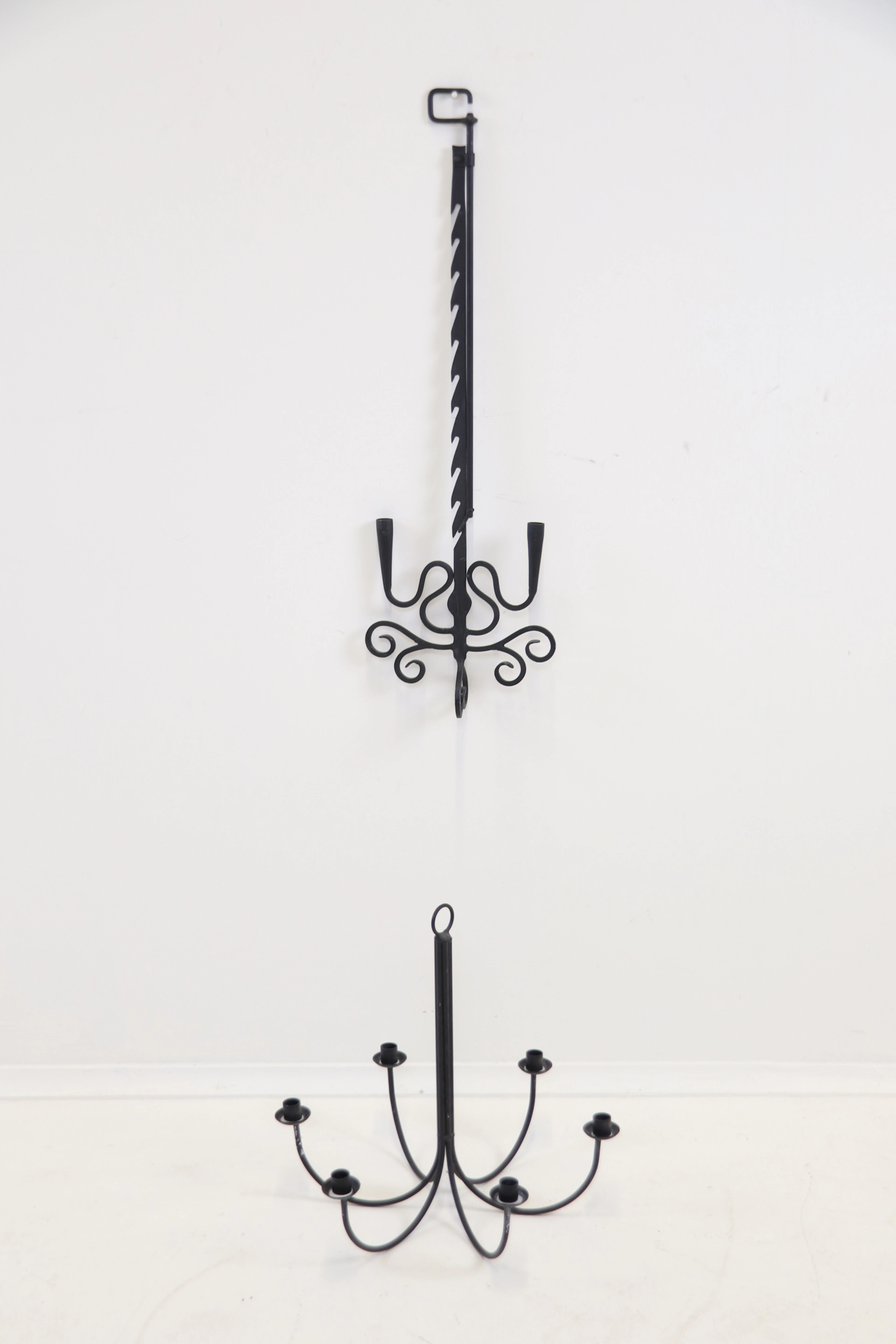 Lámpara de araña y candelabro colgante, hierro forjado.