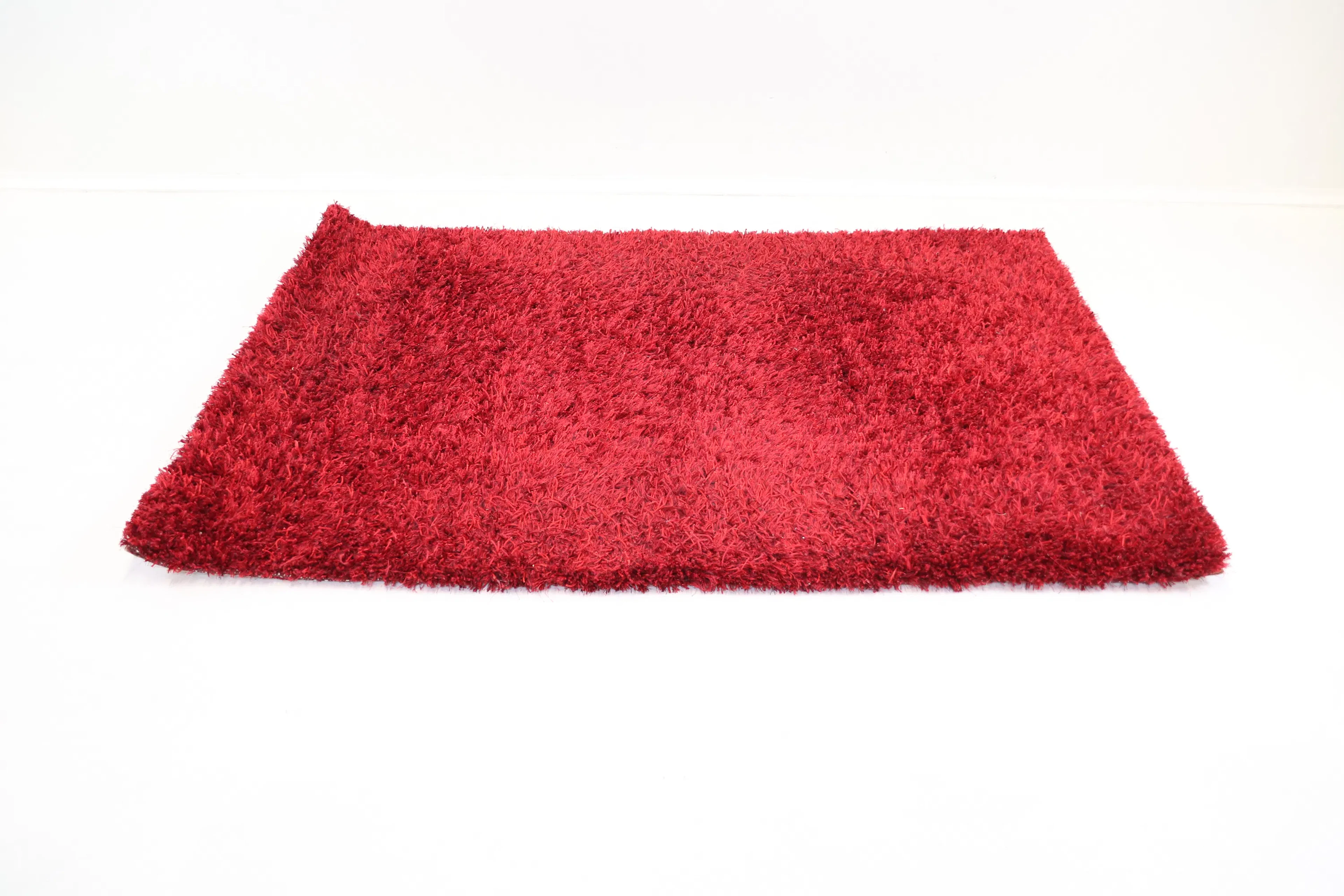 Shaggy rug, wool.