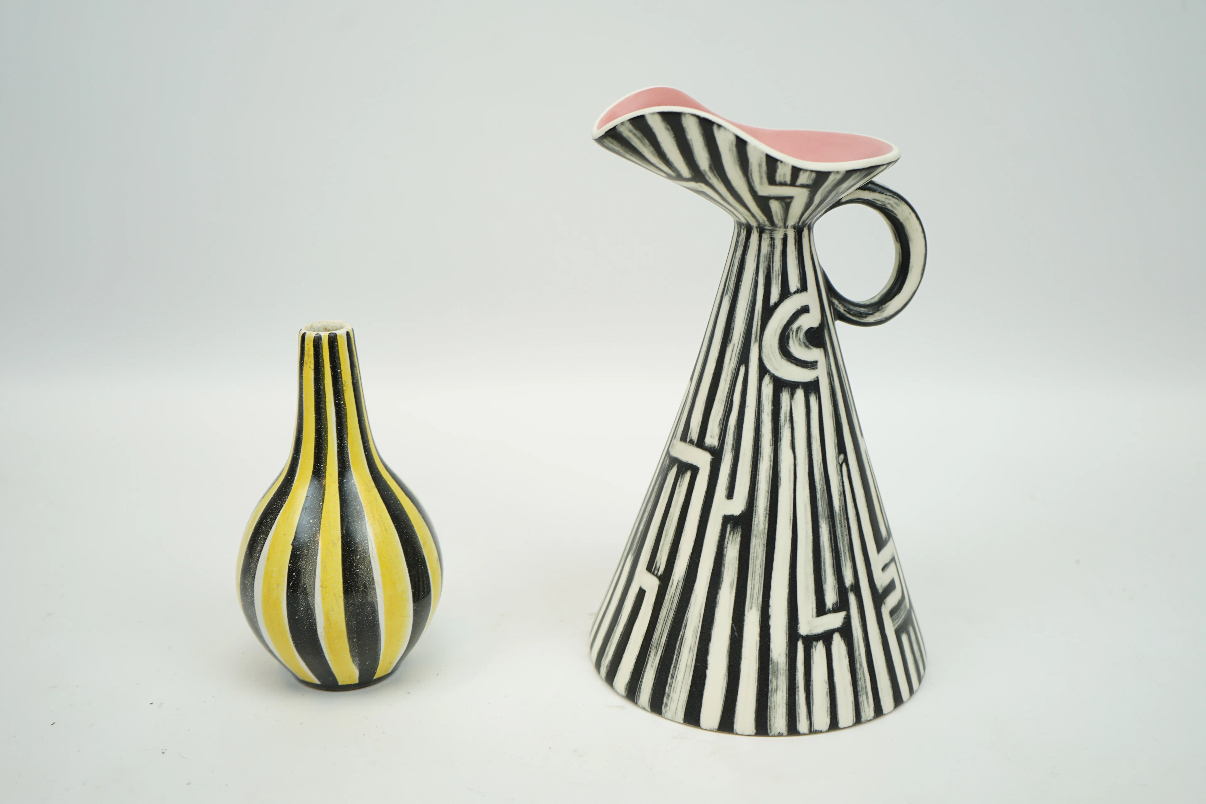 Jarrón y jarra/jarrón, cerámica, Laholm Keramik y Ceramiche Campiones.