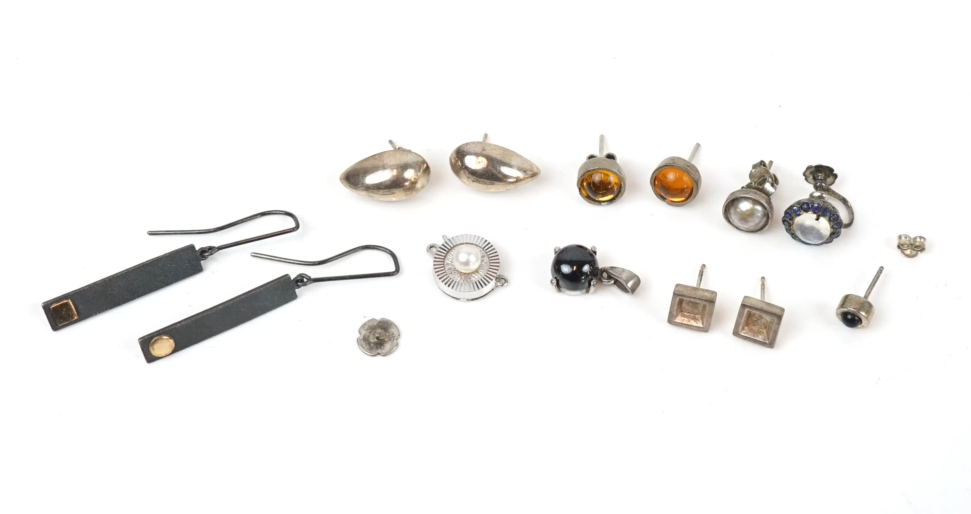 Jewelry, one batch, partly silver.