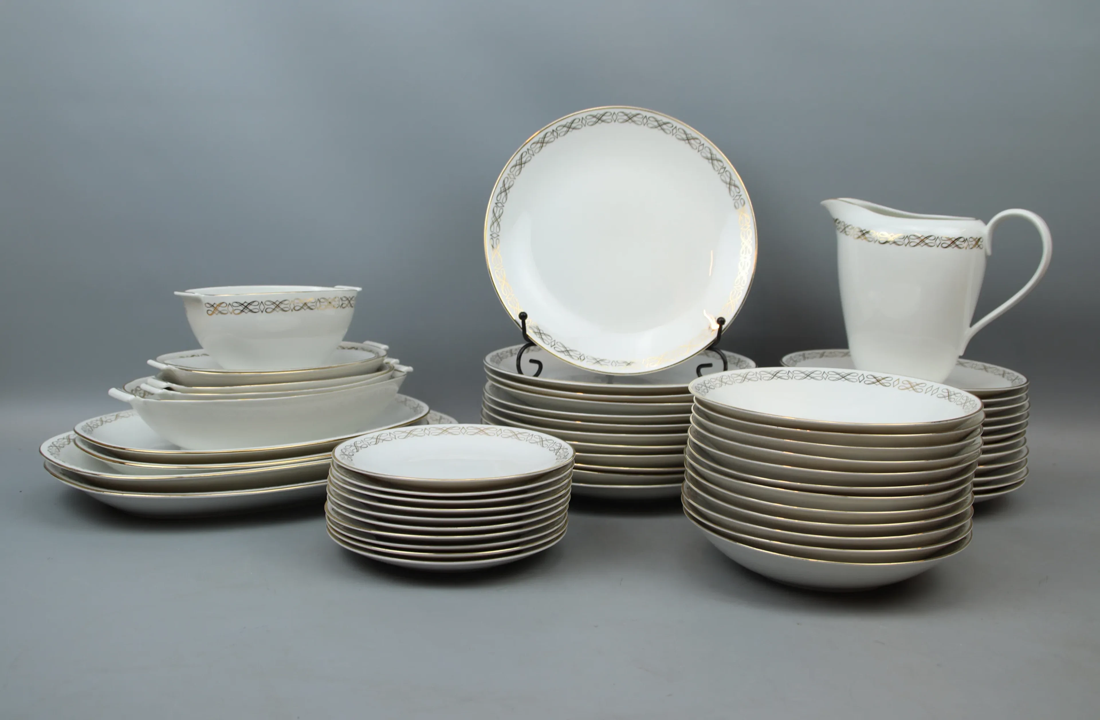 Vajilla, 56 piezas, porcelana, Gilda, Lidabruk, Rörstrand.
