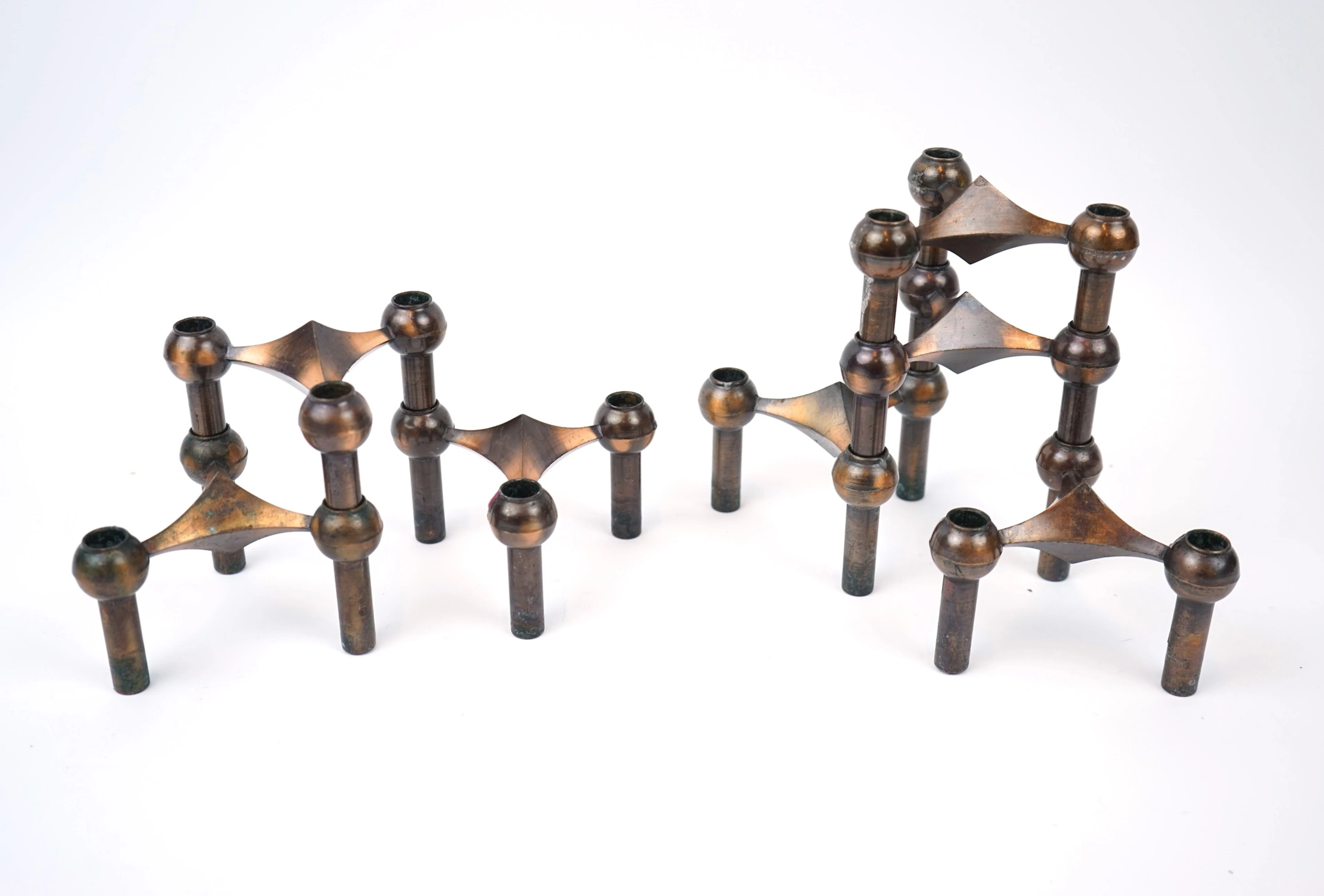 Fritz Nagel y Ceasar Stoffi, candelabros de cobre de 7 piezas, década de 1900