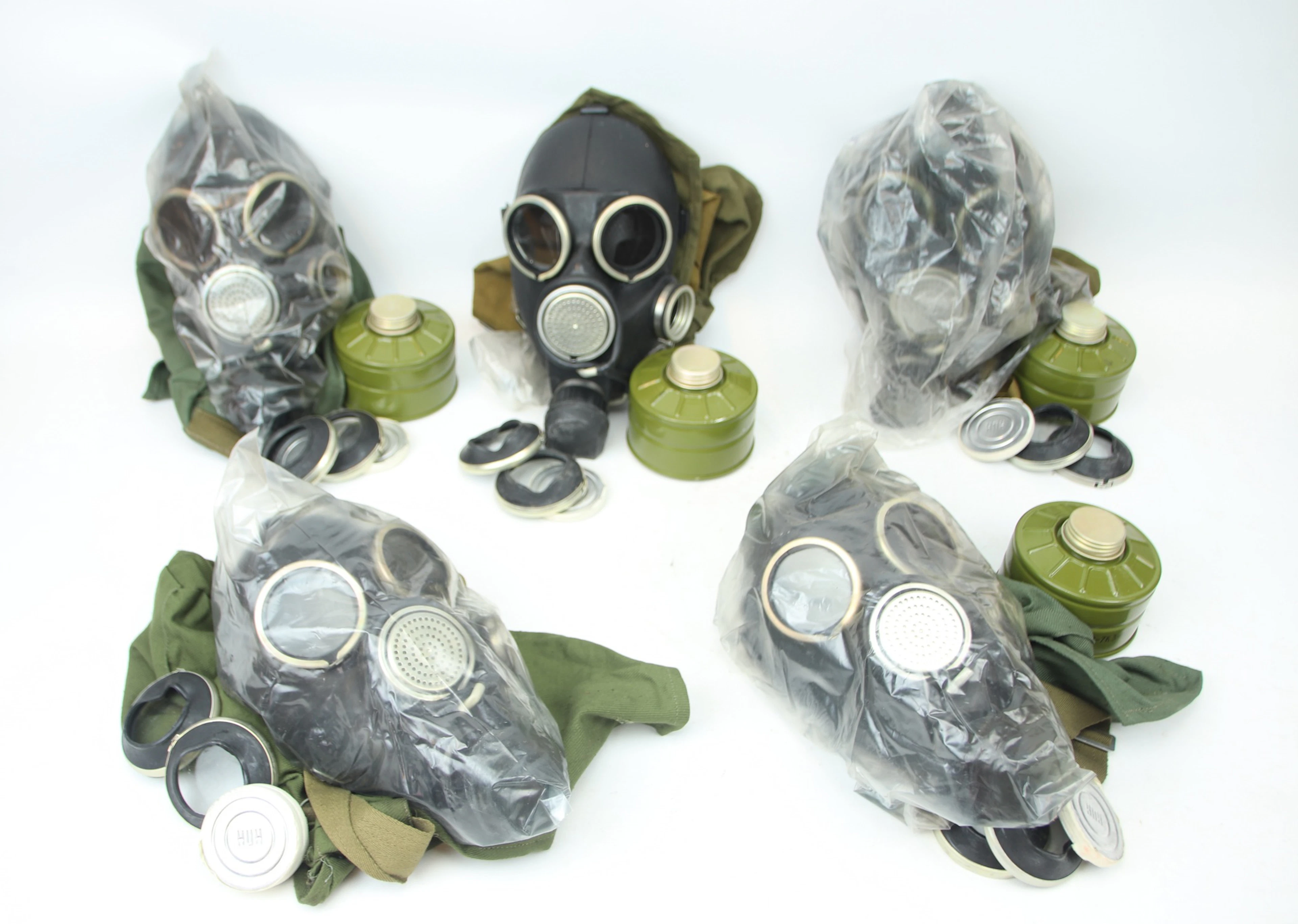 Masques à gaz, GP-7V, 5 pièces, avec accessoires et sacs, Russie.