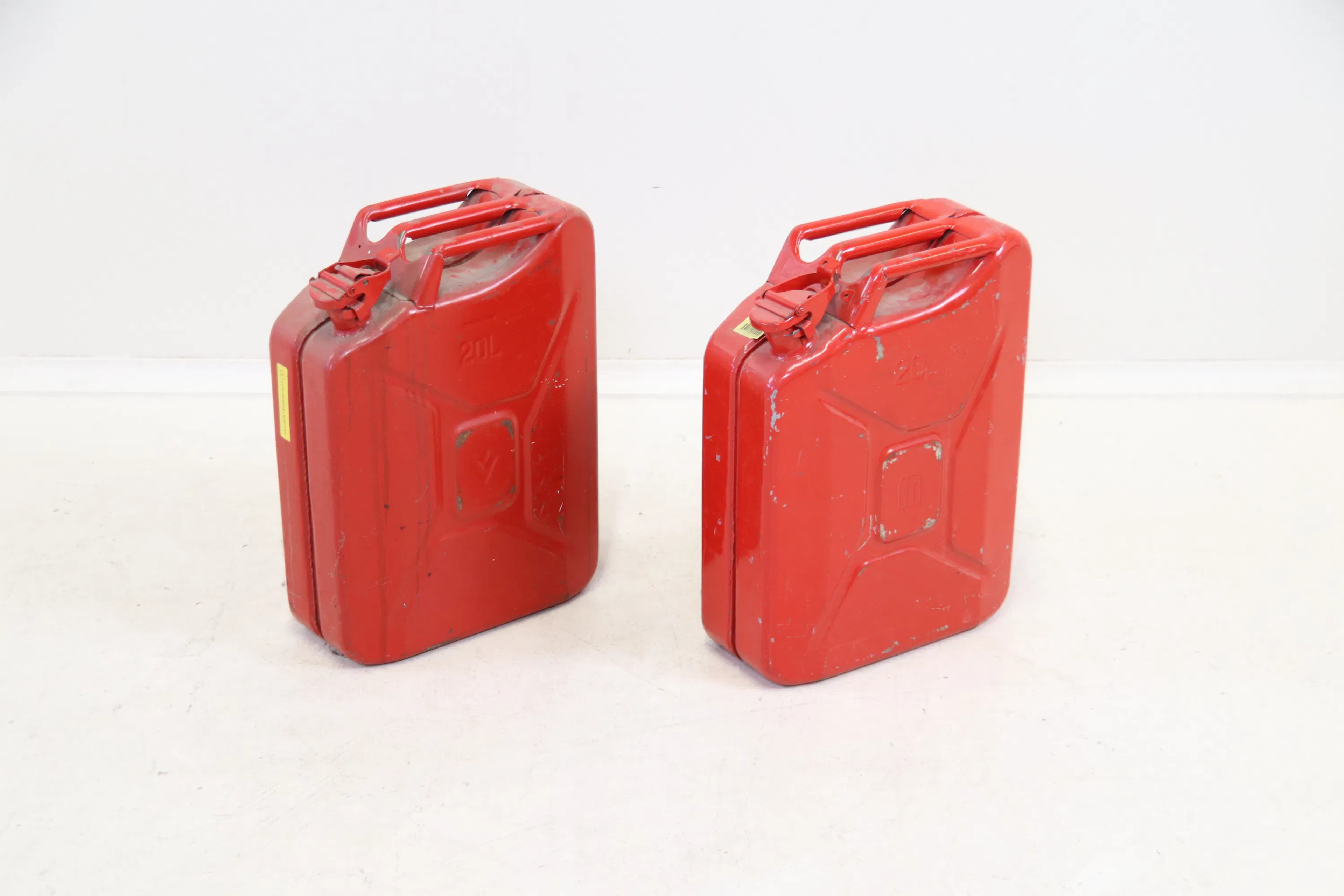 Jeep cans, 2 pcs, metal.