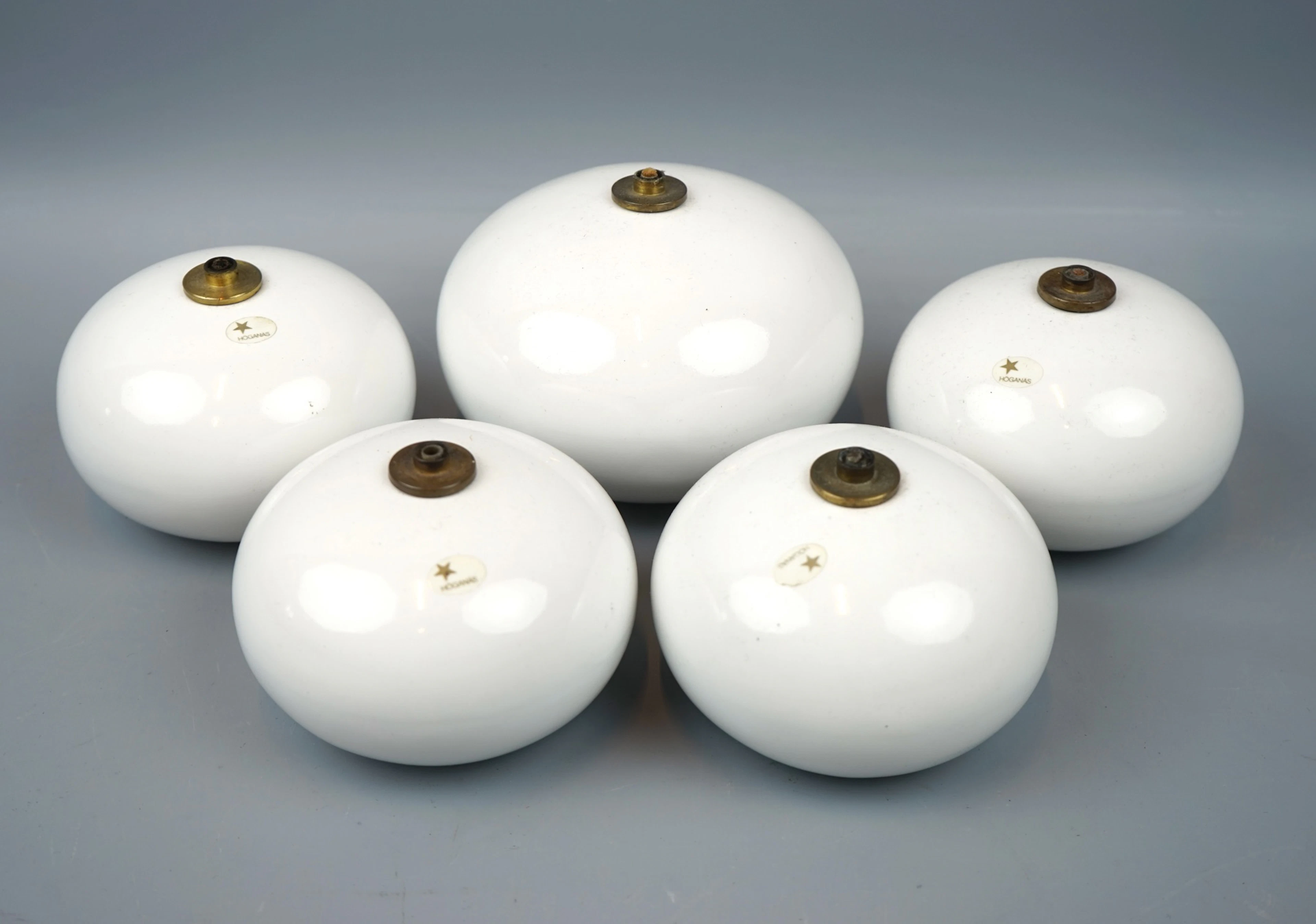 Annie Nilsson, 5 lampade a olio in ceramica, ''Aladdin'', Höganäs.