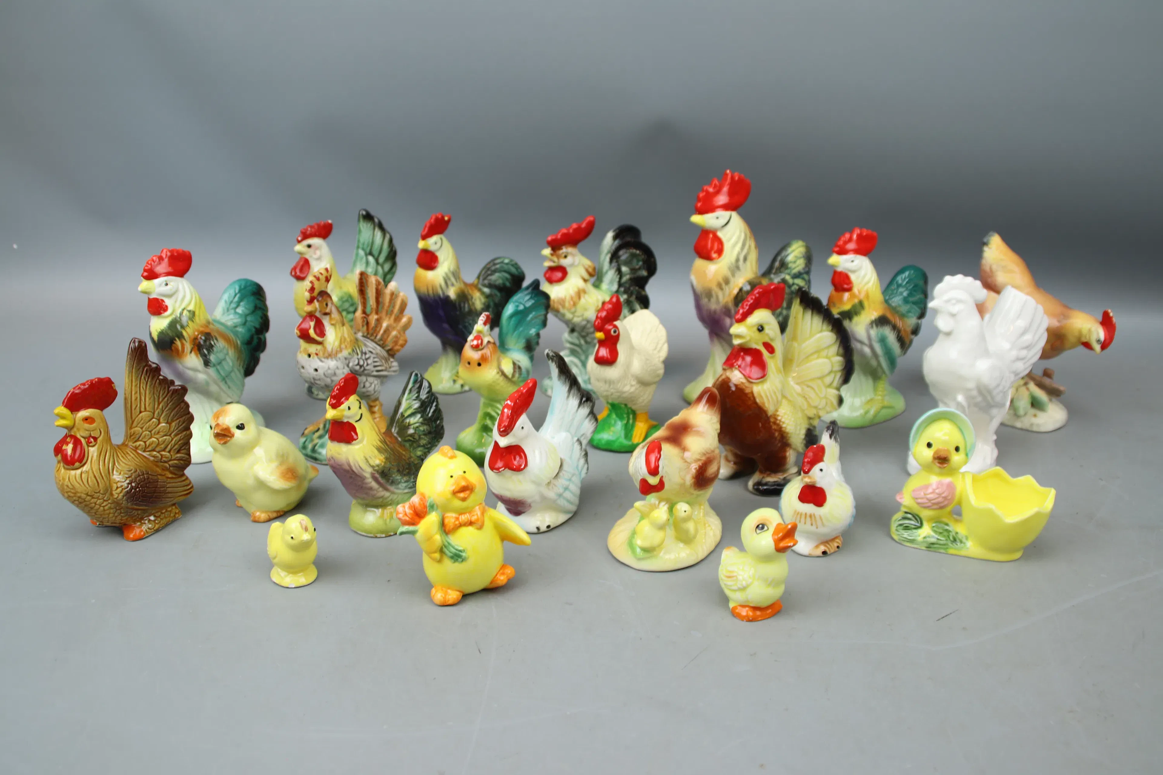 Figuren, Geflügel, viele, Keramik.