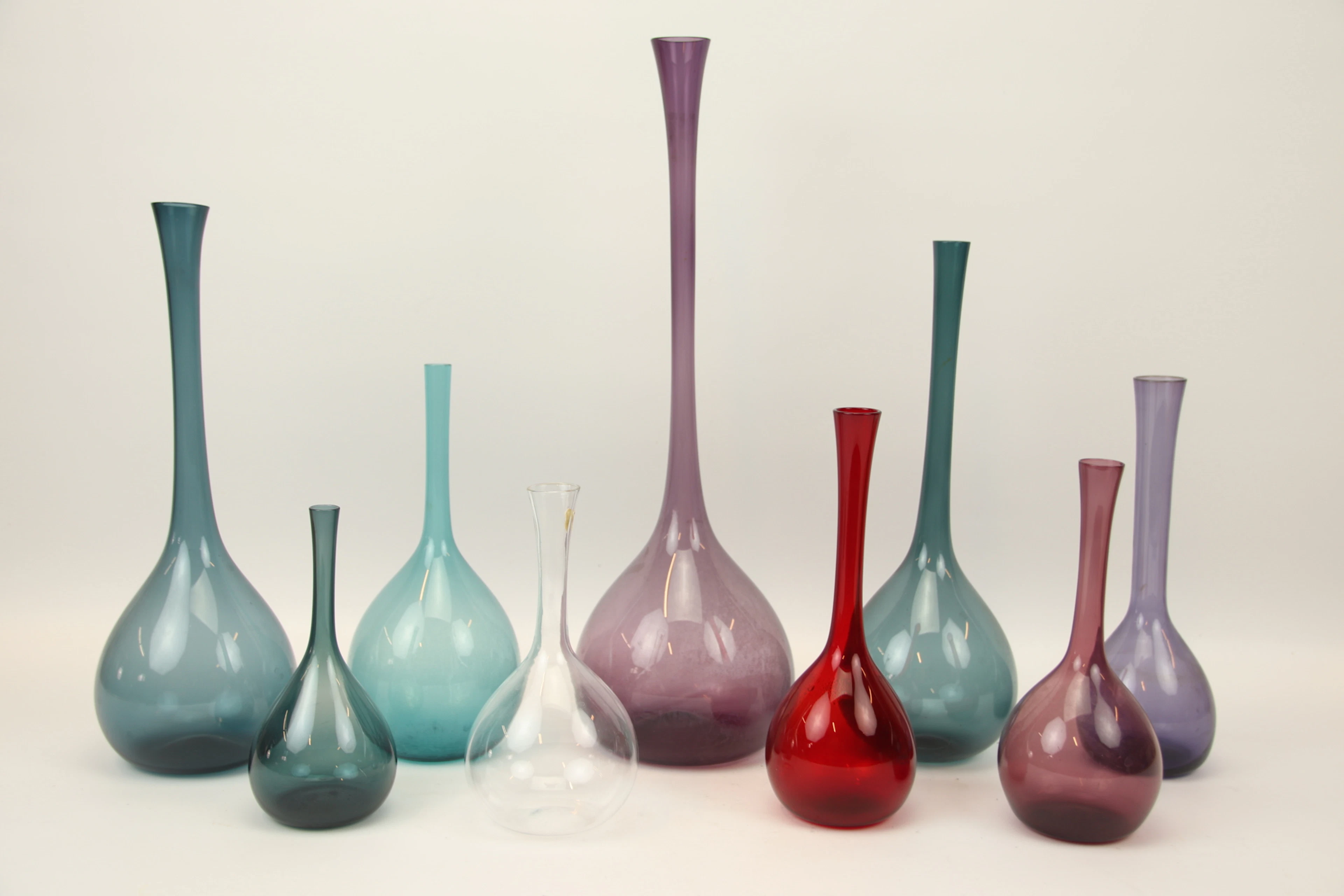 Arthur Percy, 10 glass vases, Gullaskruf, 1950s.