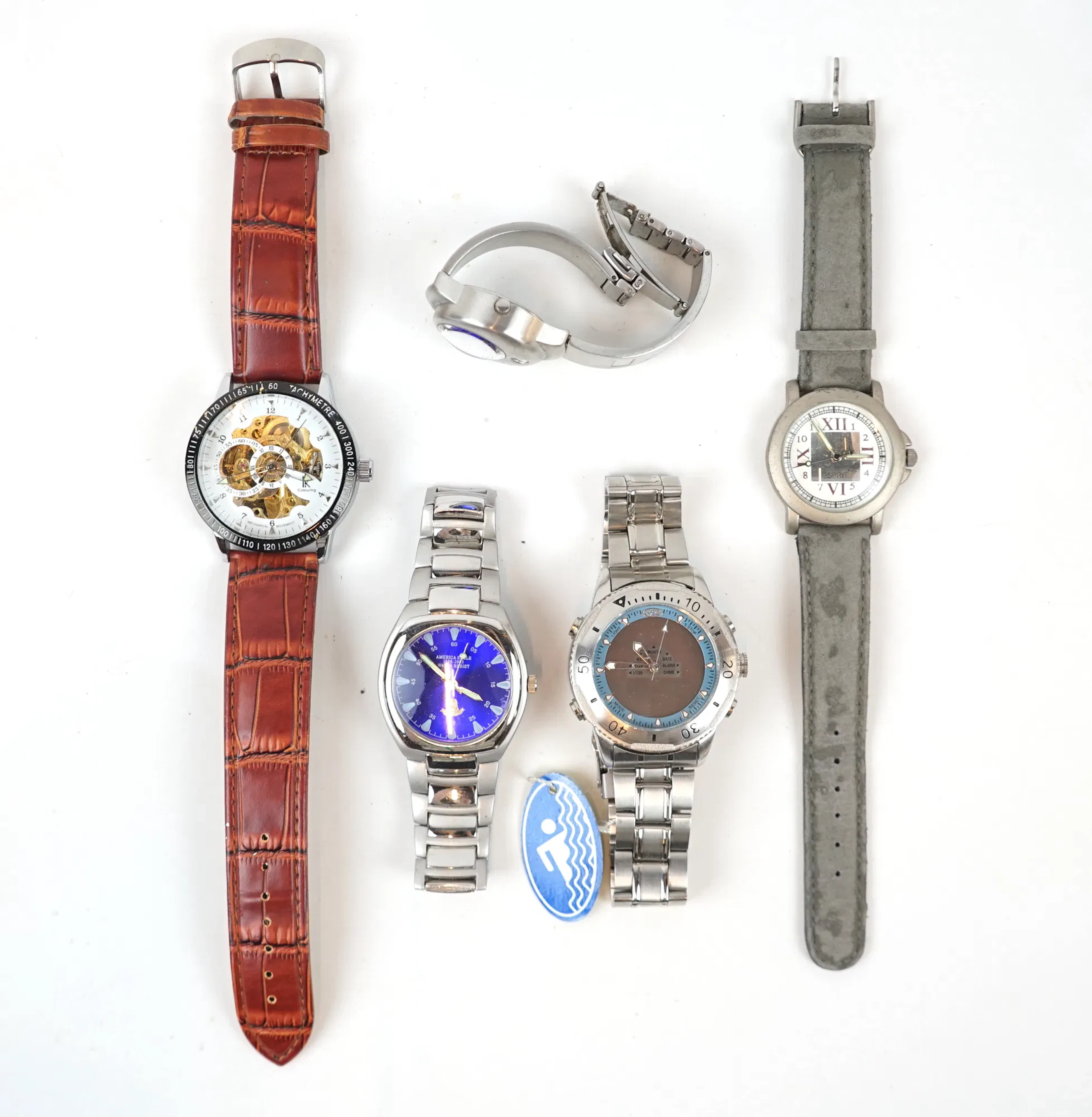 Relojes de pulsera, 5 piezas.