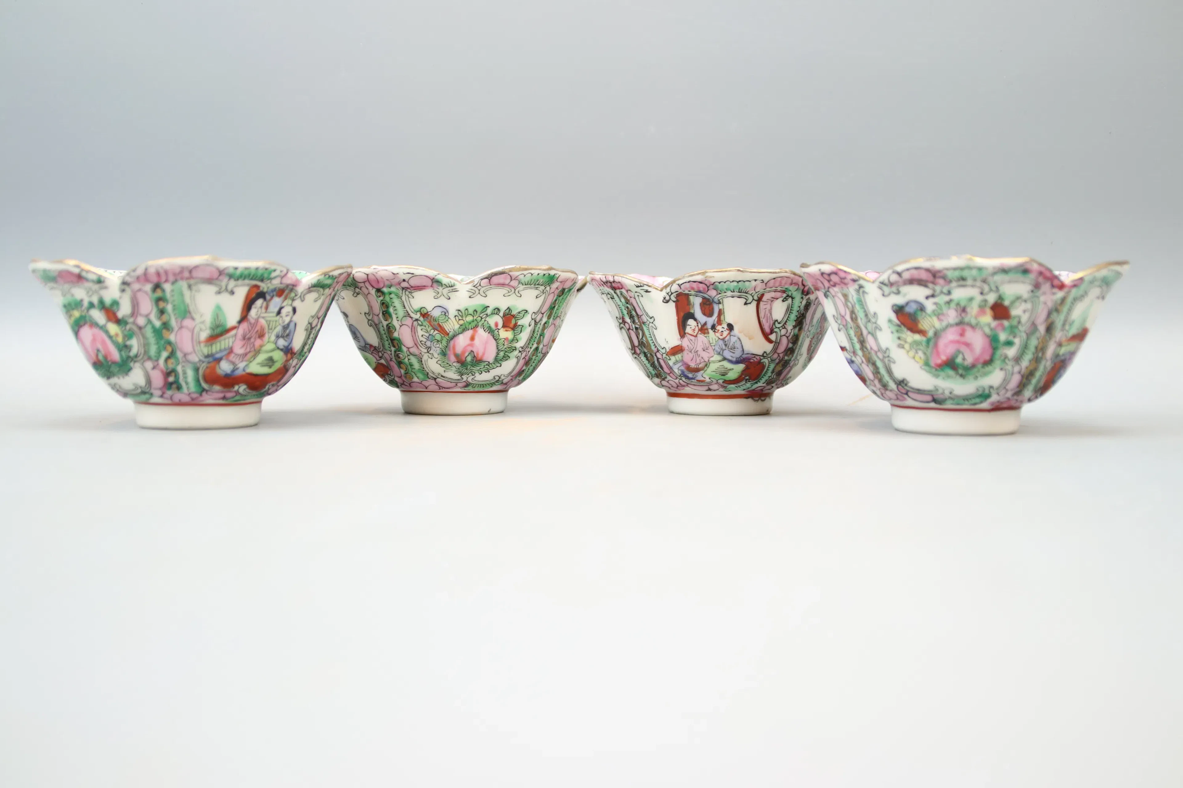 Bowls, 4 pcs, porcelain, China.