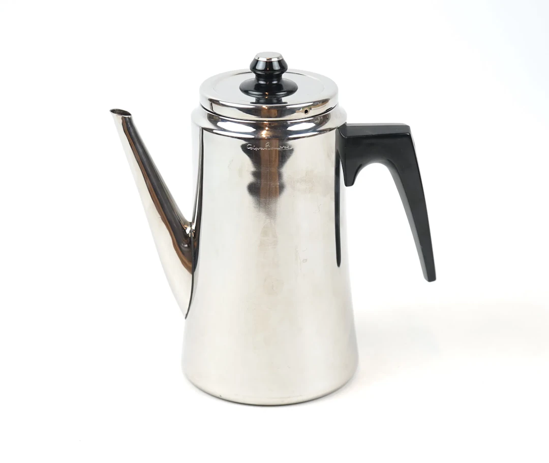 Sigvard Bernadotte, una brocca in acciaio inox.