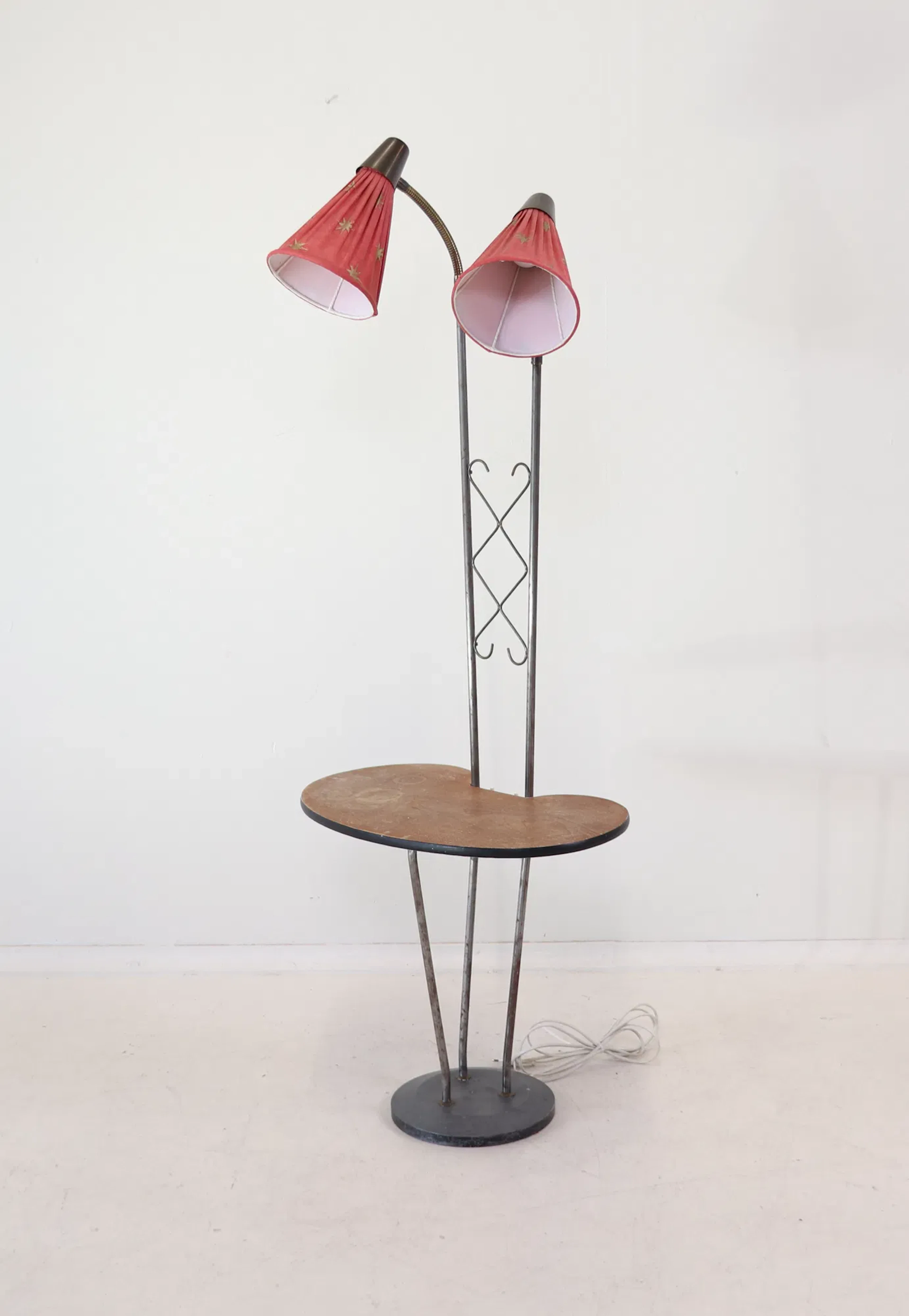 Lámpara de pie, 2 puntos de luz ajustables, con mesa, metal/madera/textil.