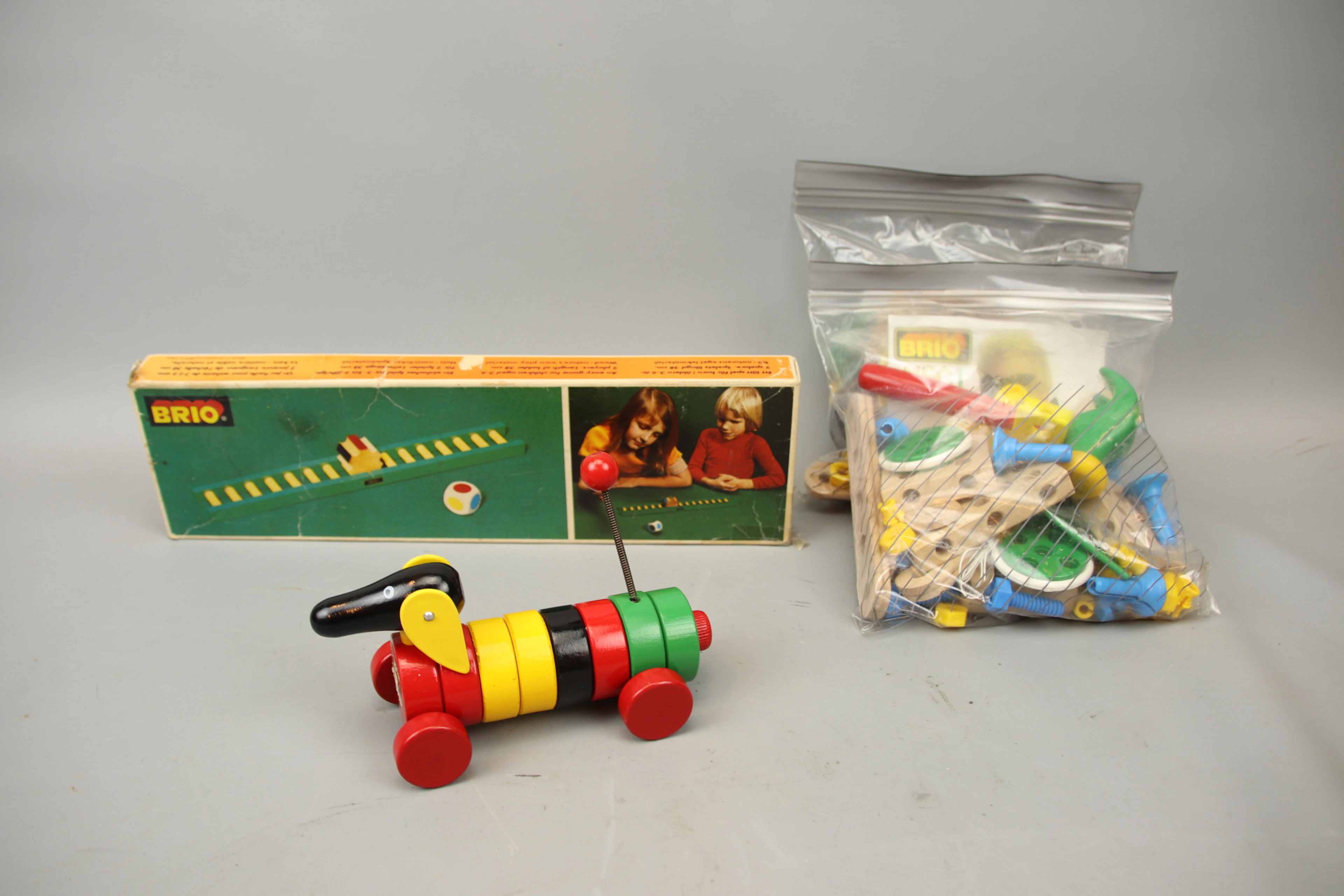 Brio, juguetes, 4 piezas.