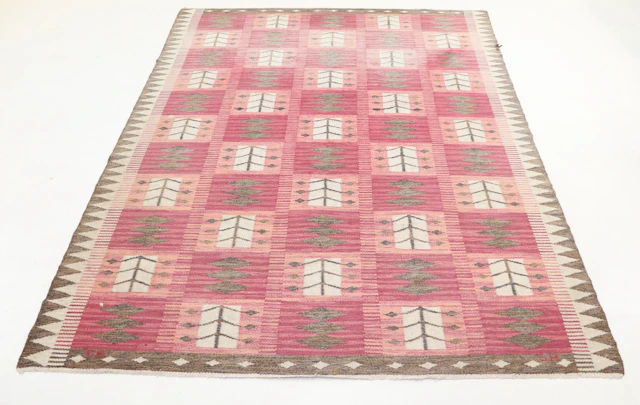 Berit Koenig, eine Acht, rölakan, Svensk Hemslöjd, monogrammsigniert, 1950er Jahre.