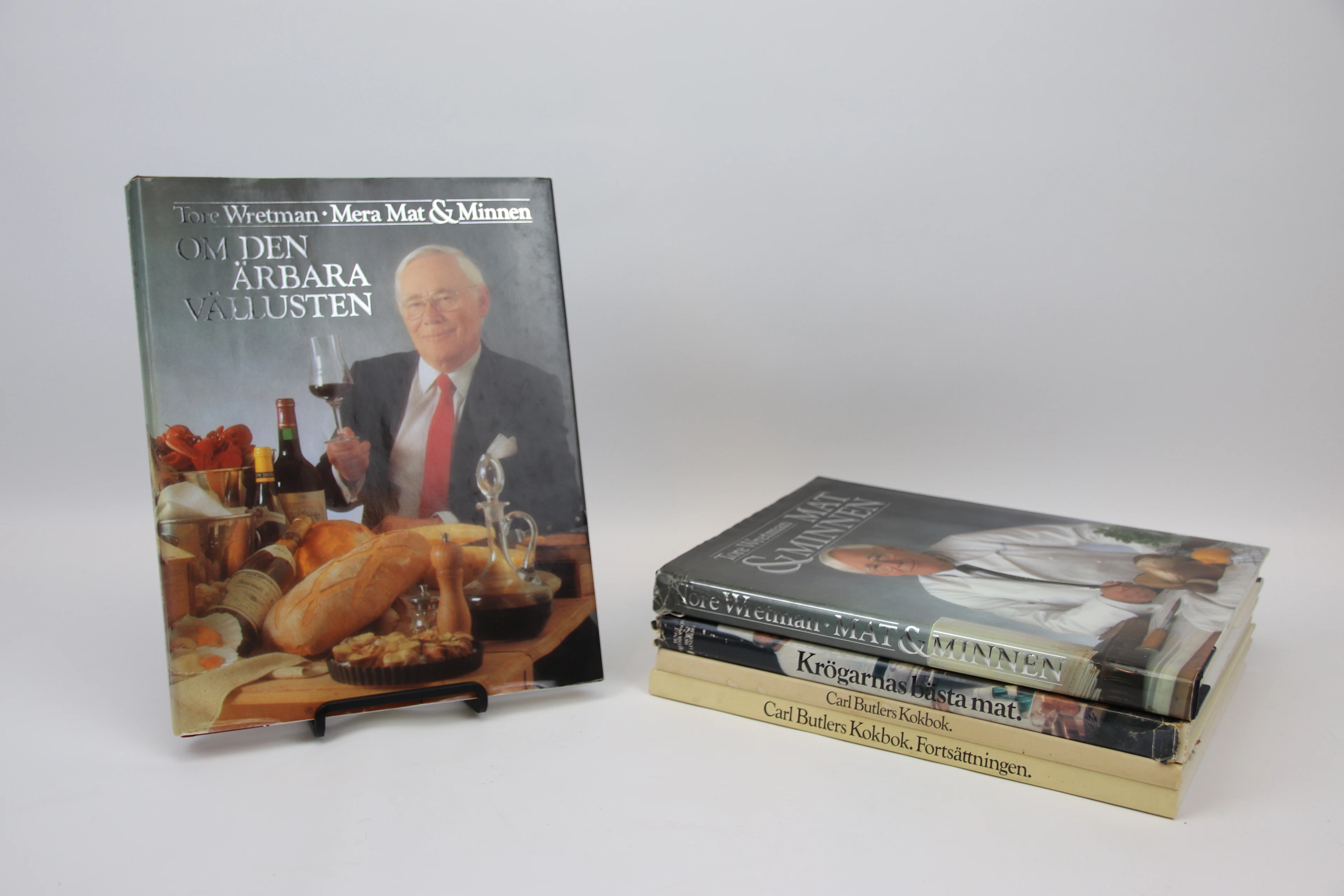 Cookbooks, 5 pieces, including Tore Wretman.
