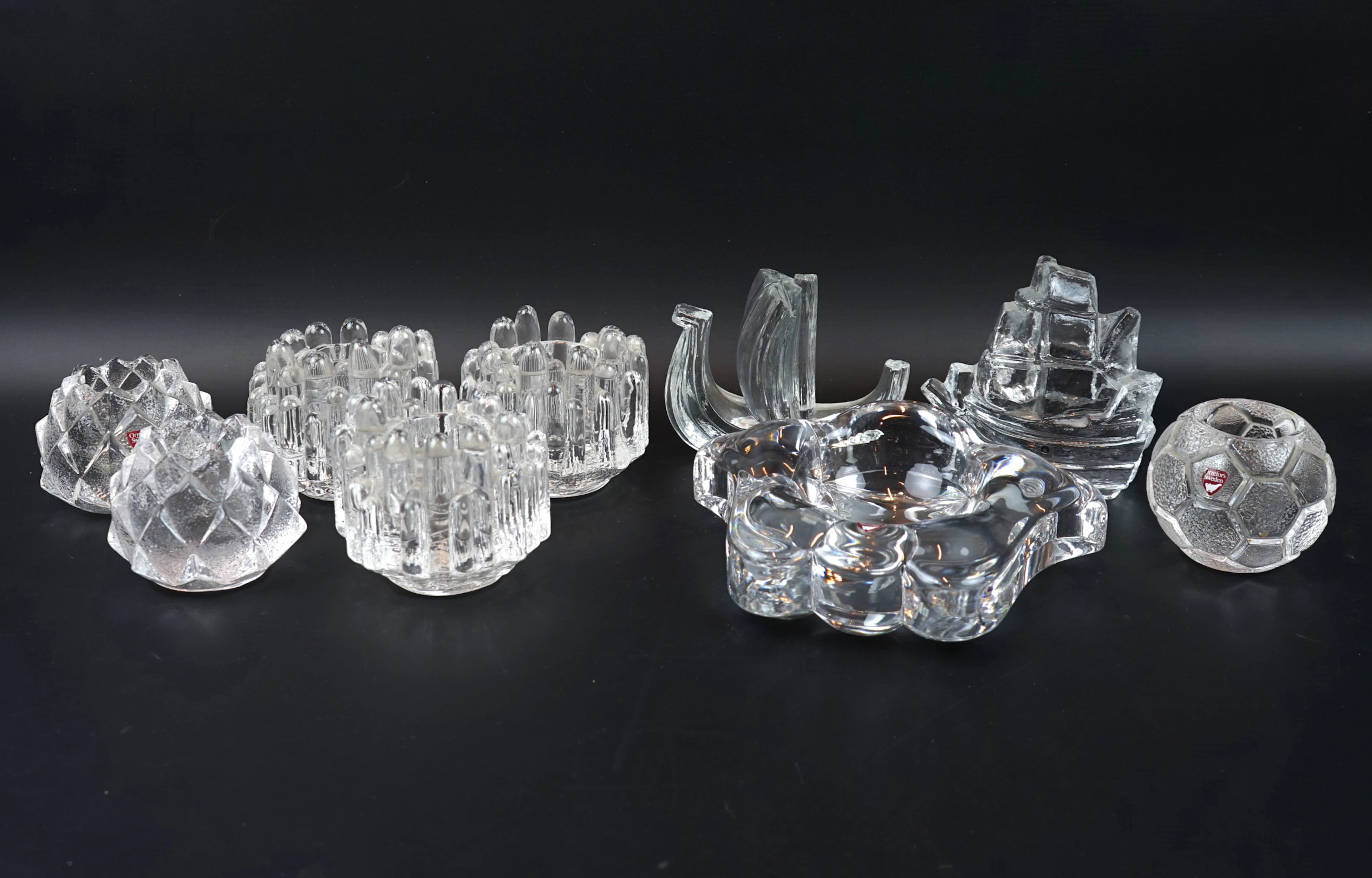 Kerzenhalter, Schale und Figuren, 9 Stücke, Glas, darunter Orrefors.