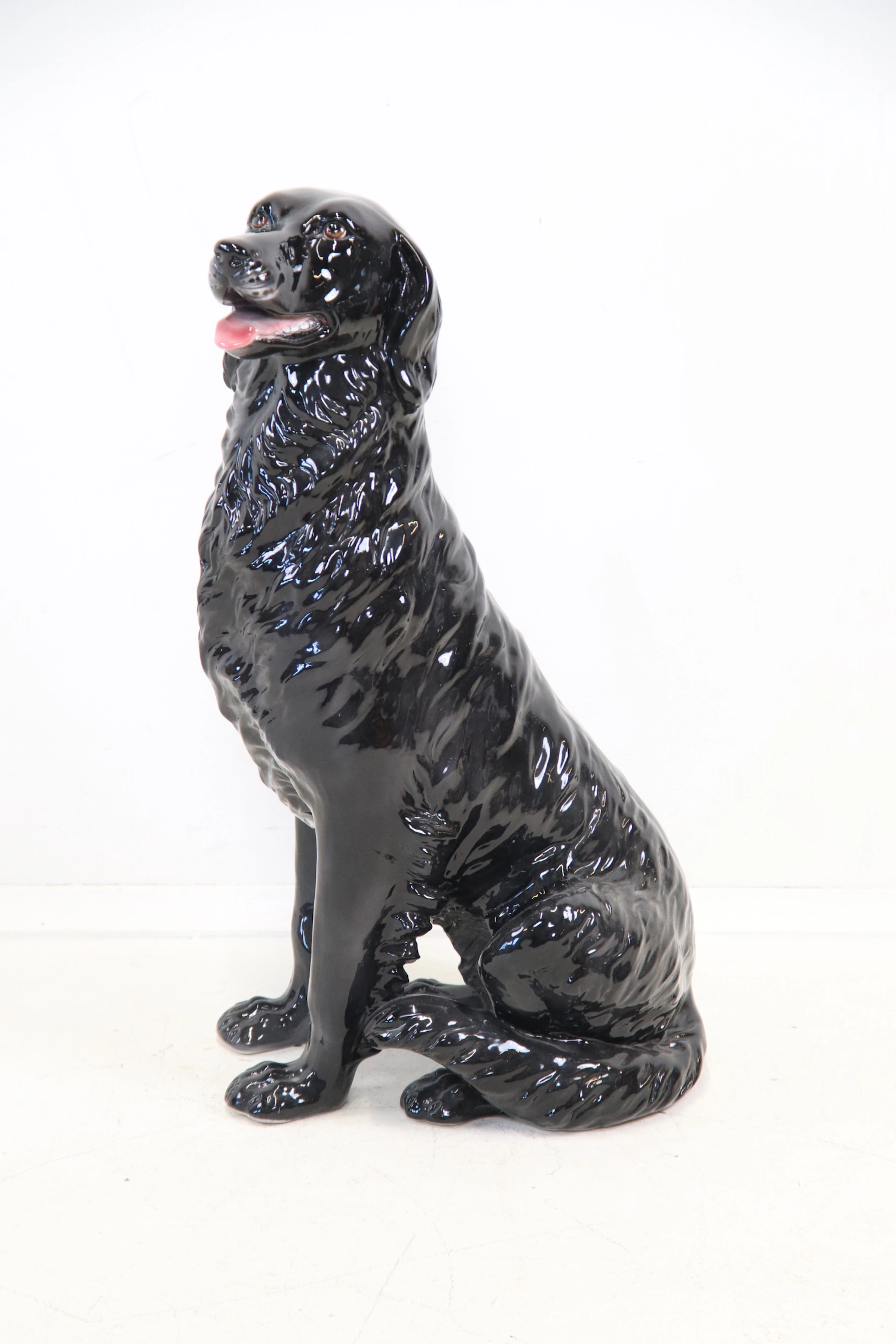 Bodenfigur, Hund, Keramik.