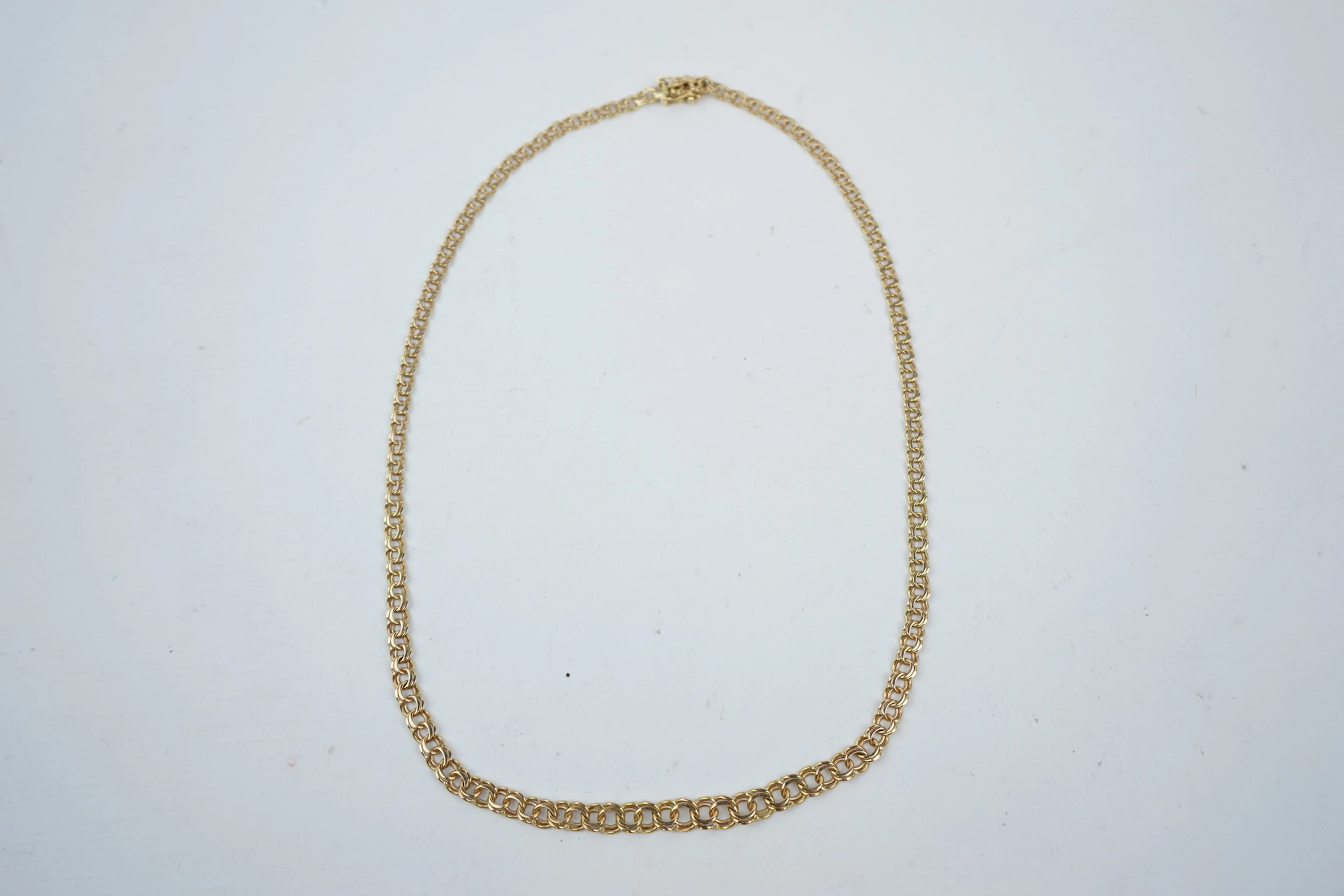 Brazalete para el cuello, brazalete bismarck dosificado de oro de 18 quilates.