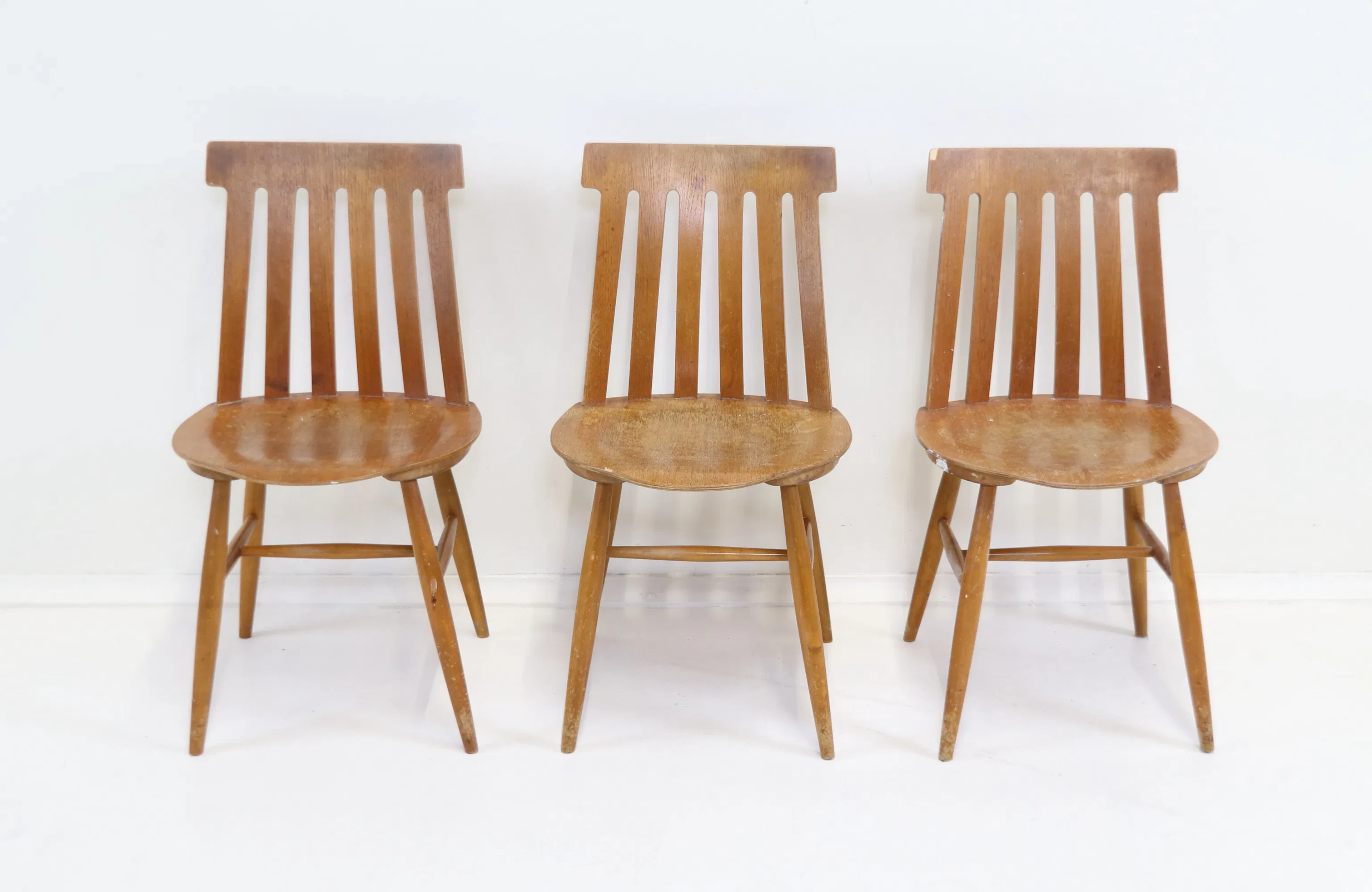 Jan Hallberg, a wooden chair, 3 pieces, "Tallåsenstolen", Edsbyverken.