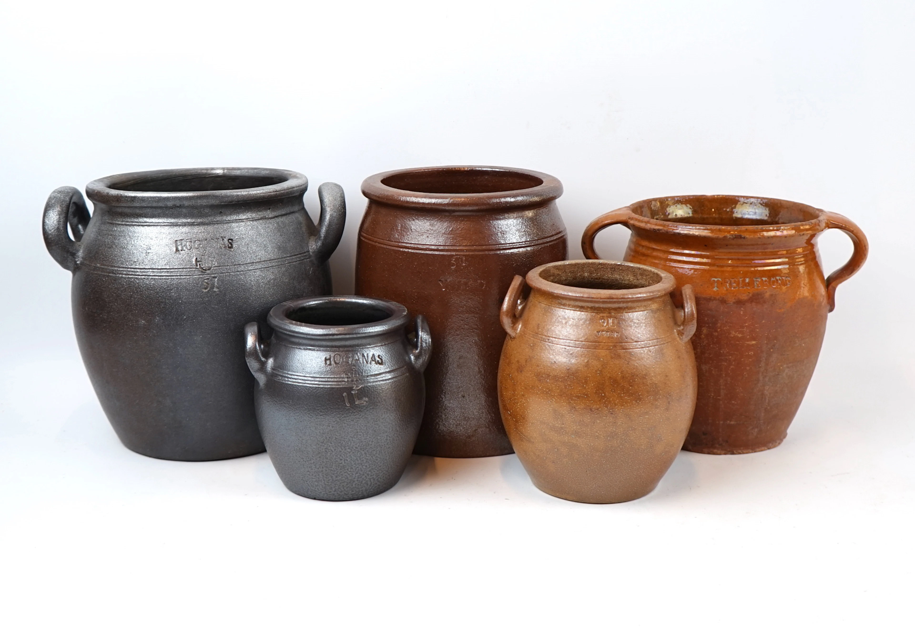 Tasses, 5 pièces, céramiques, dont des Höganäs.