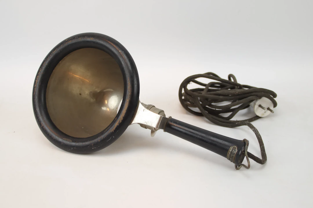 Värmelampa, Aeskulalampan, metall, Malmö, 1900-talets mitt.
