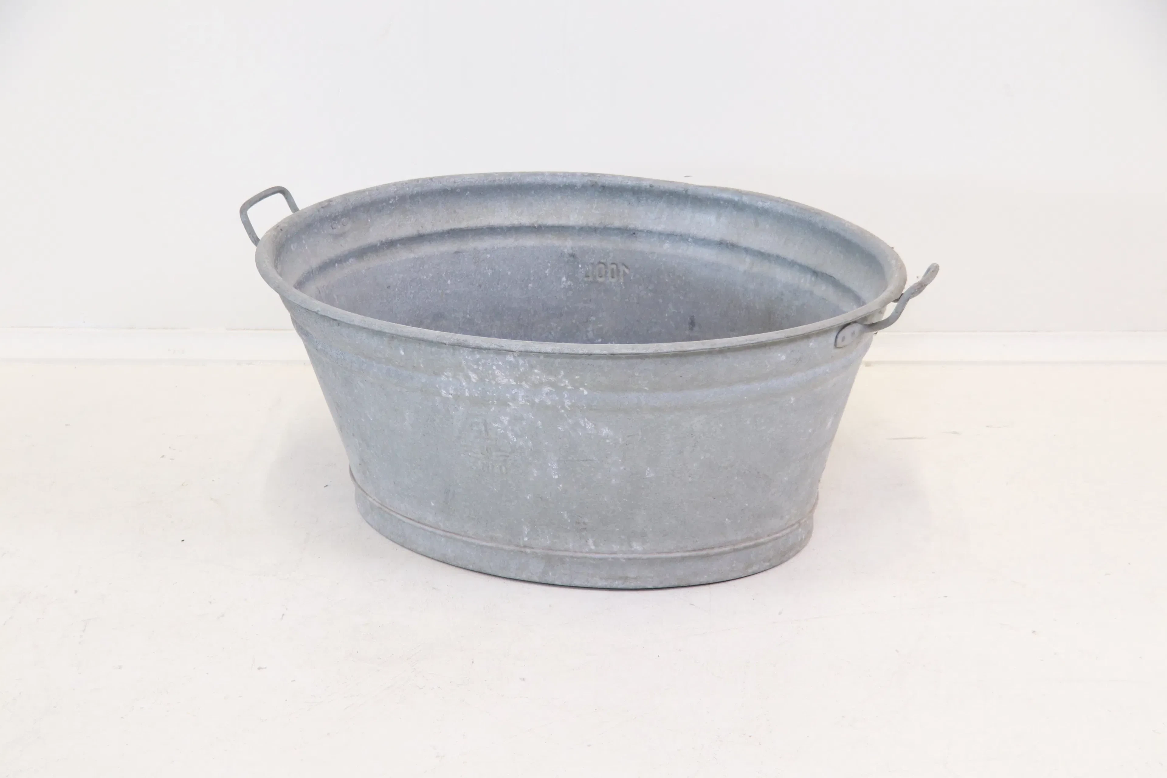 Baignoire, zinc.
