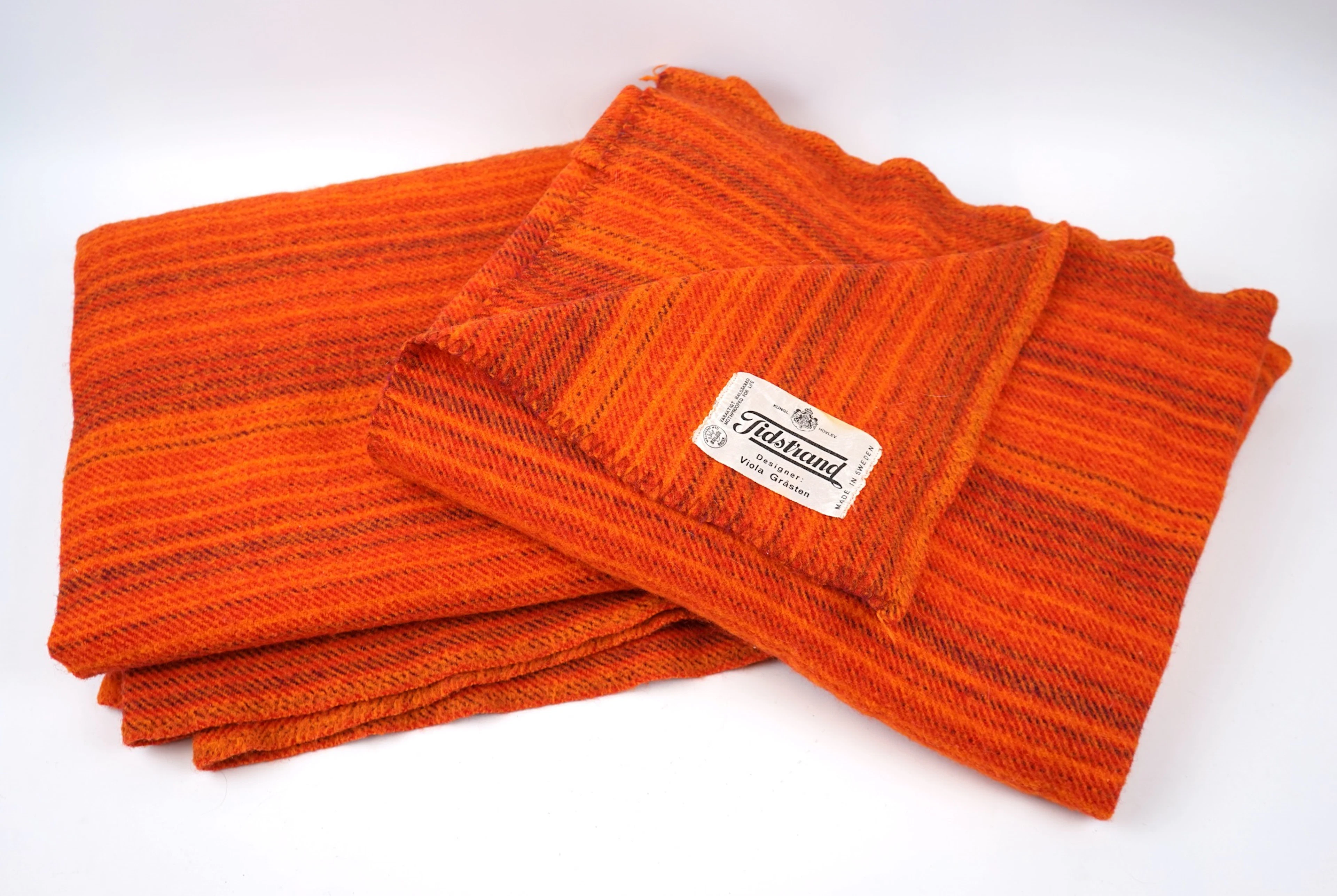 Viola Gråsten, a pair of wool, blankets, Tidstrand.