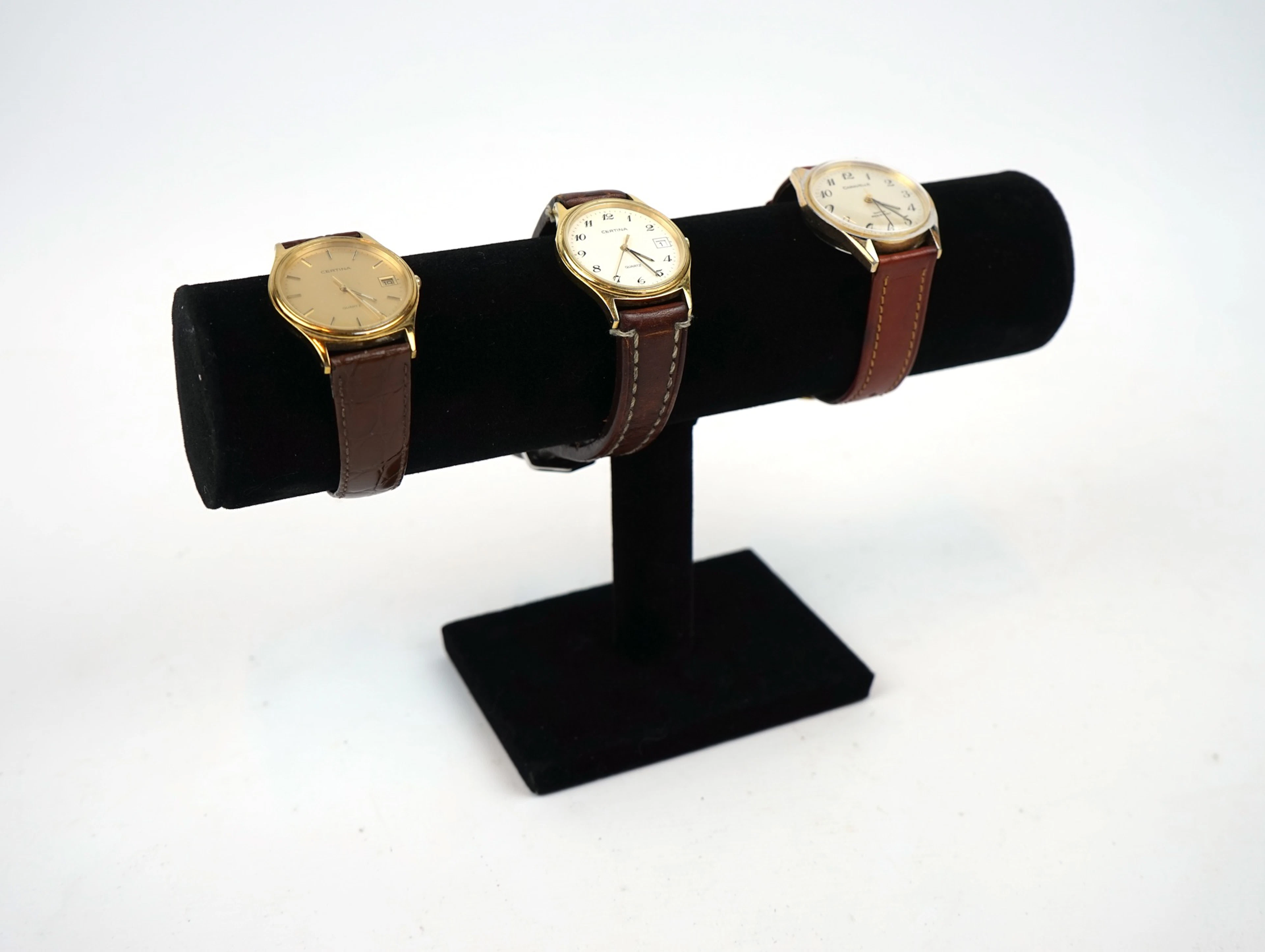 Relojes de pulsera, 3 piezas, Certina y Caravelle.