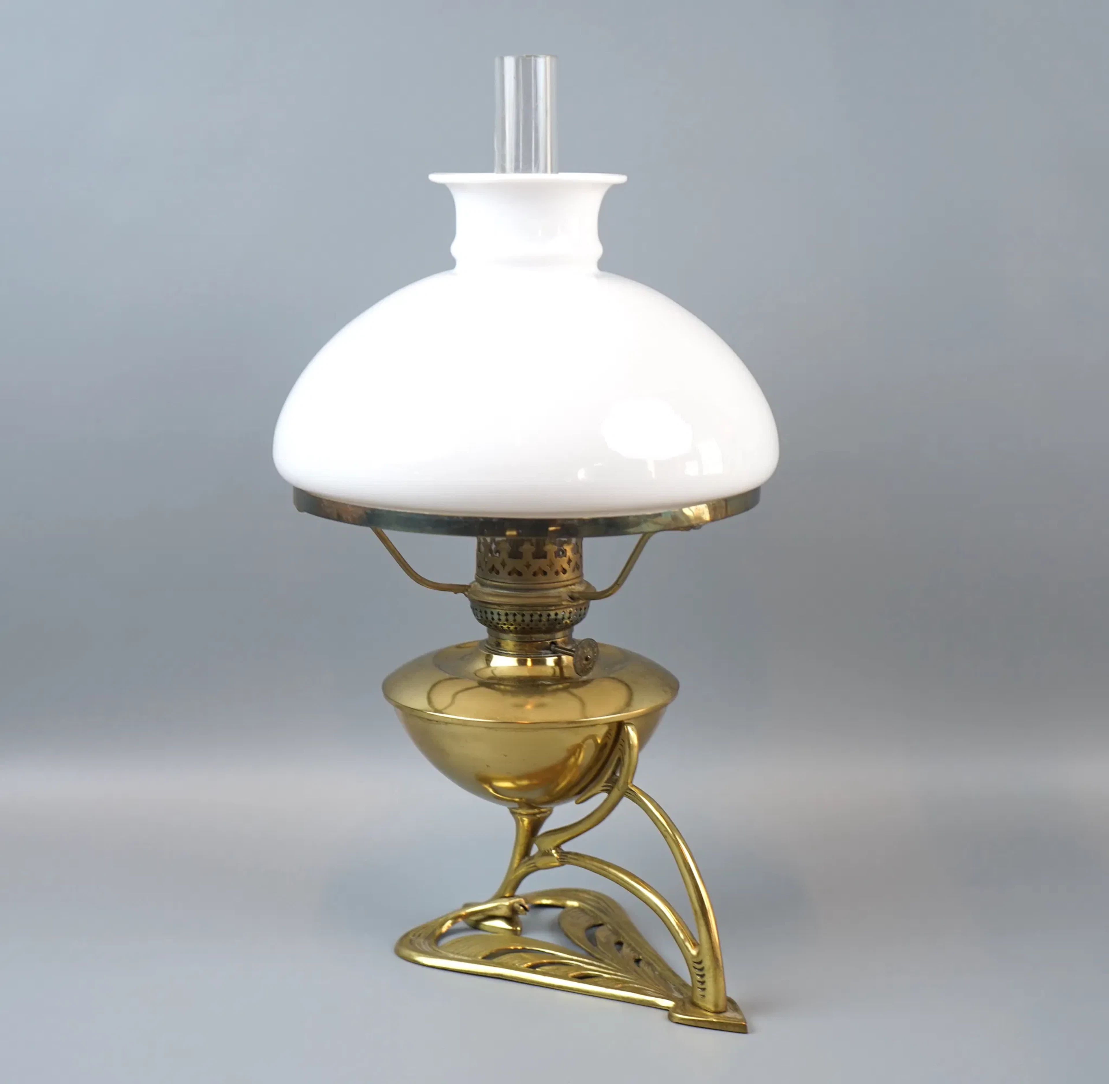 Lampada a cherosene, vetro/ottone, Art Nouveau.