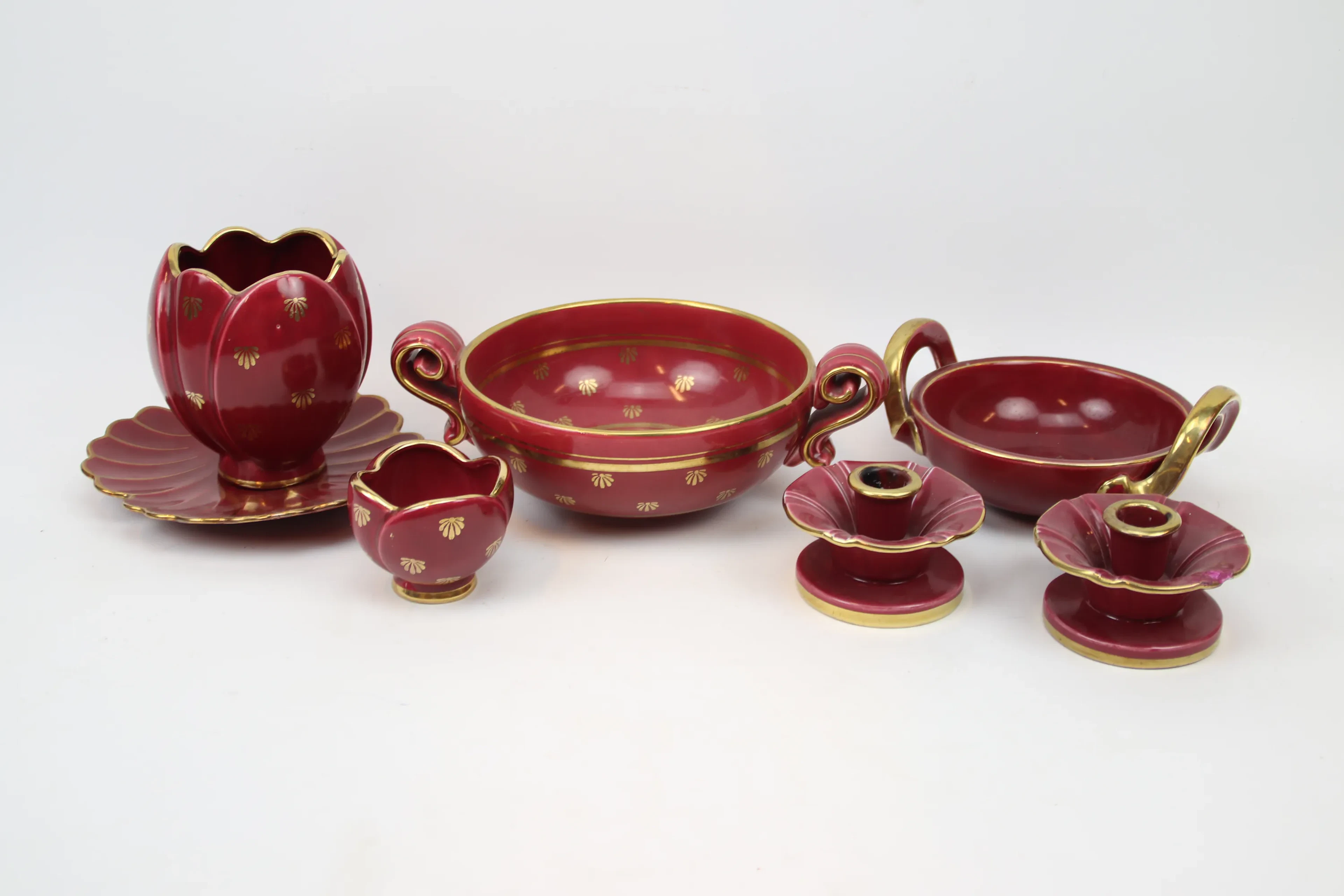 Arthur Percy, 7-piece bowls, saucers, etc., porcelain, "Rubin", Gefle.