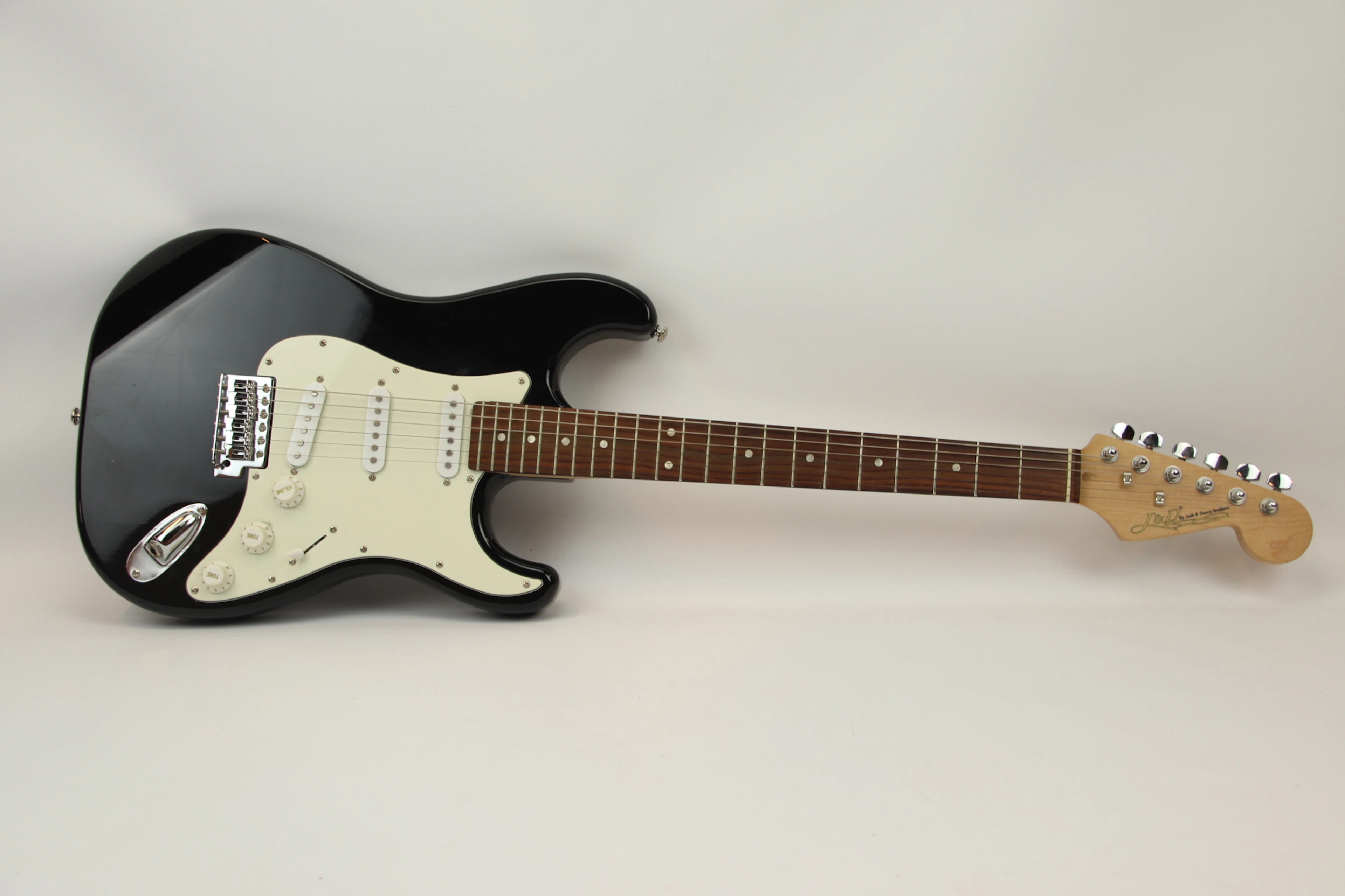 Guitarra eléctrica, J&D Brothers.
