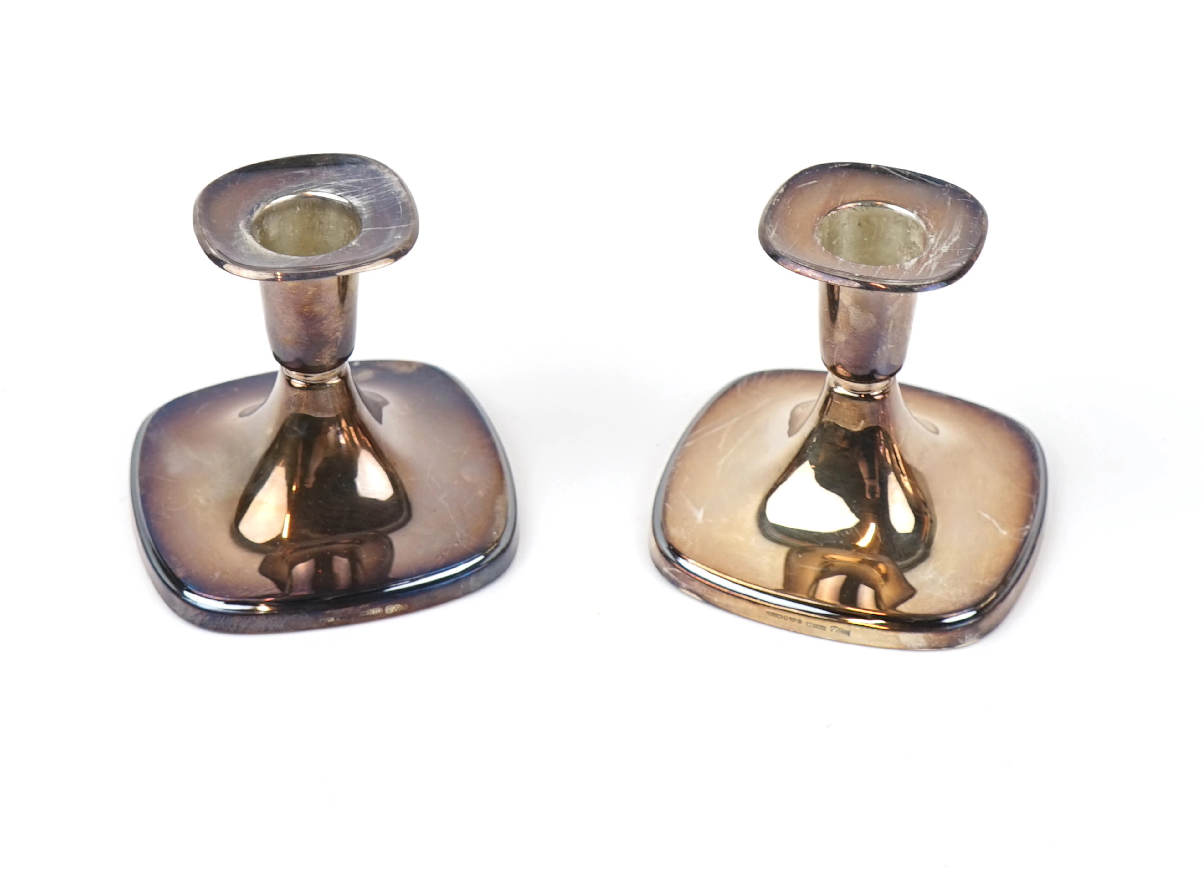 Strappa Eldh, un paio di candelabri, argento 830.