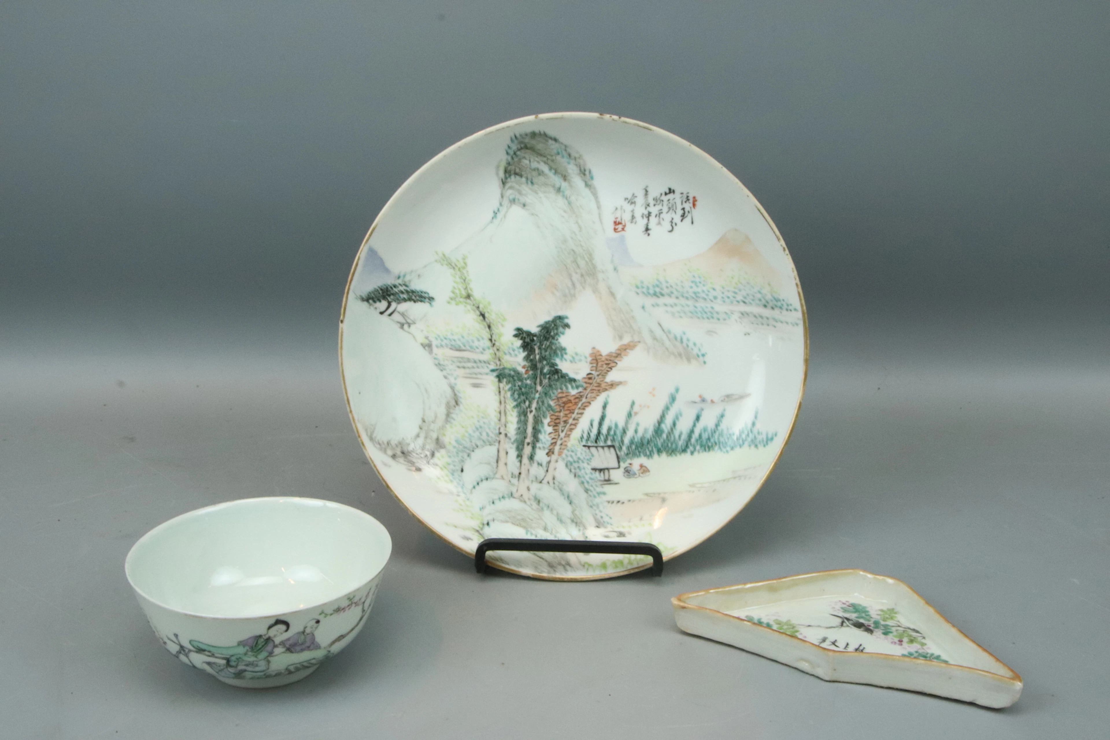 Porcelaine chinoise, 3 pièces, années 1800.