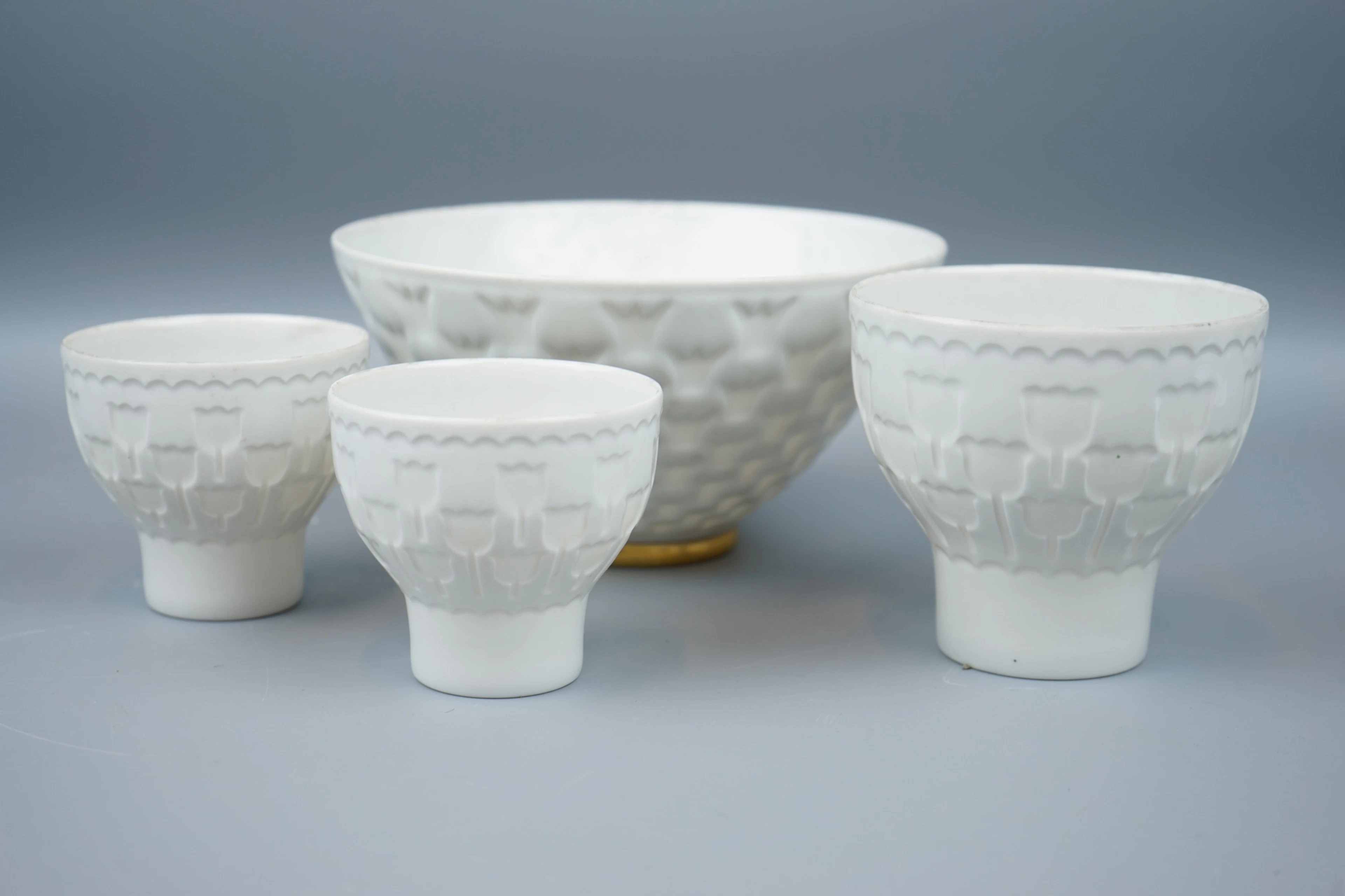 Candle holders and bowl, 4 pieces, porcelain, Rörstrand, Jackie Lund, "Tulip"