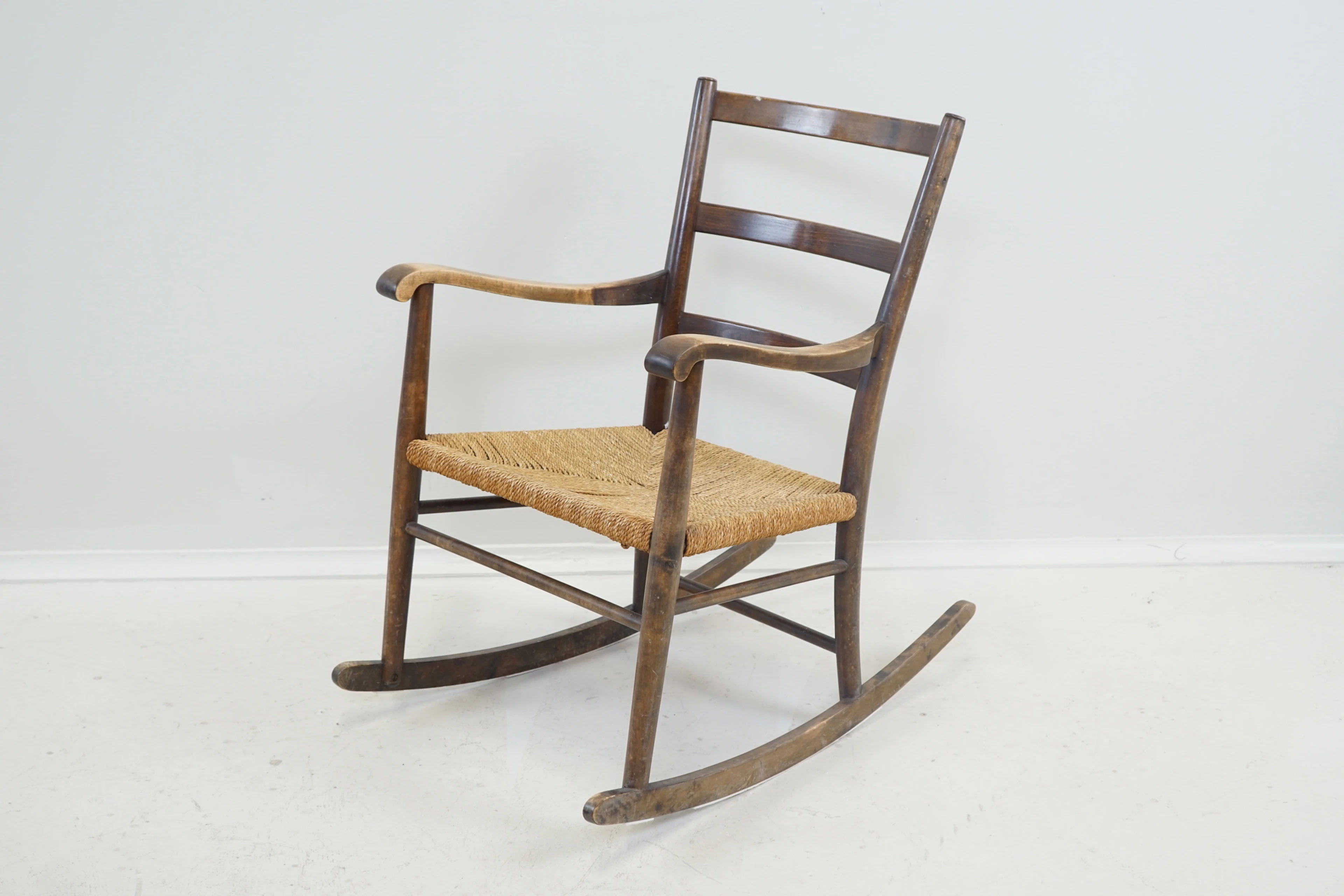 Mecedora, "Isabella", abedul tapizado, asiento con cordones, Gemla, 1930/40.