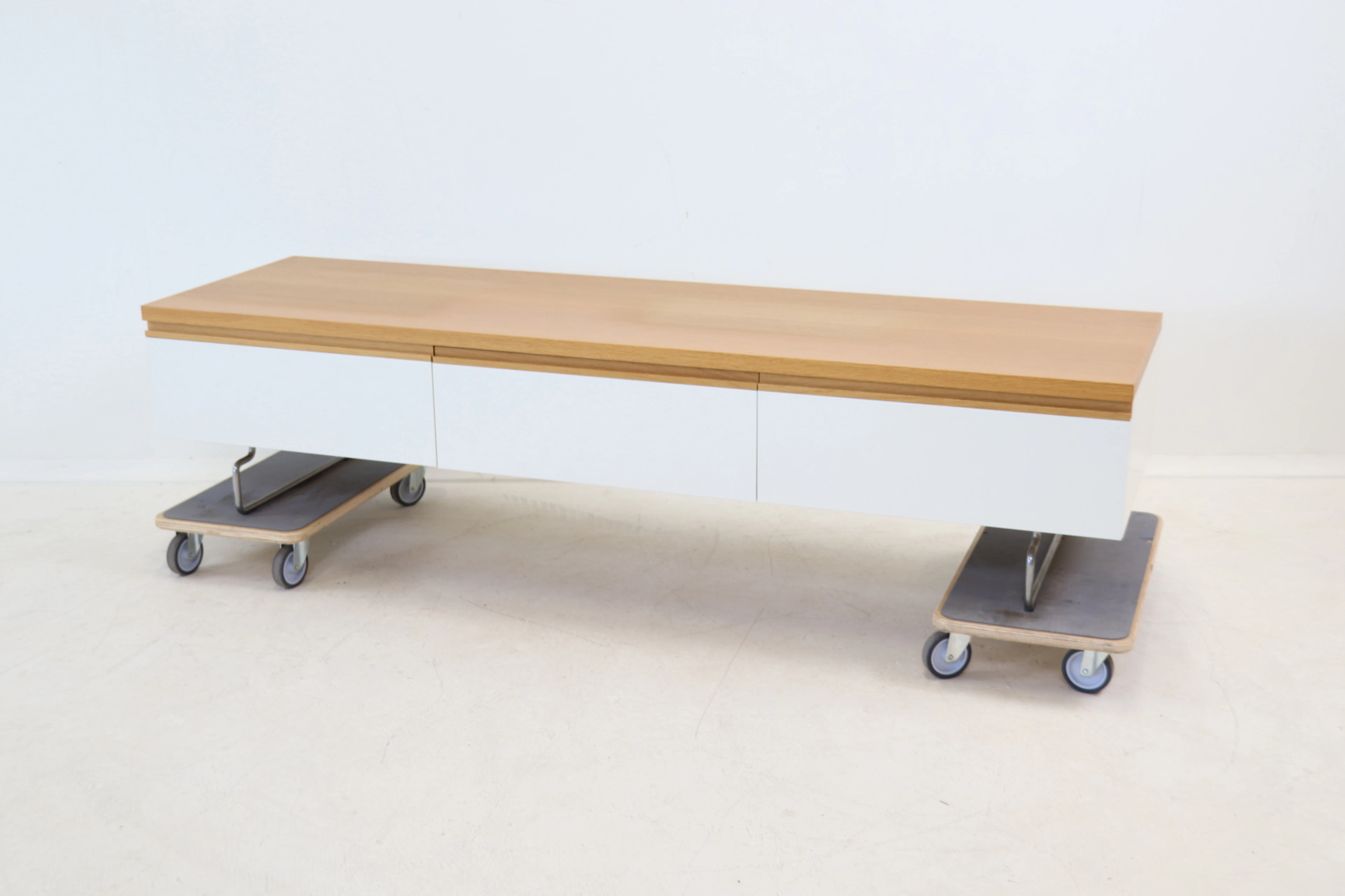 TV-Schrank, 3 Schubladen, Holz.