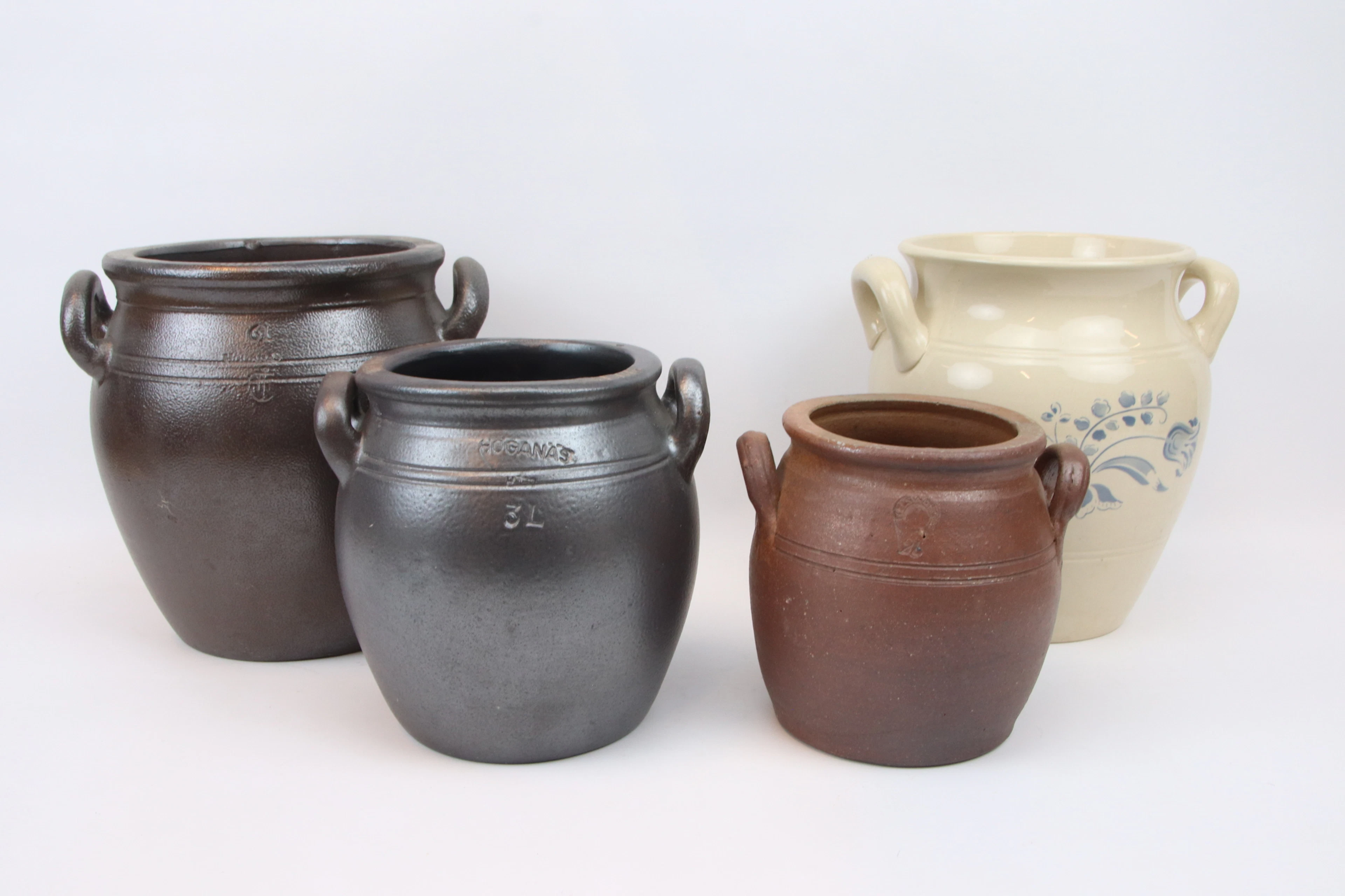 Tasses, 4 pièces, céramique, y compris Höganäs.