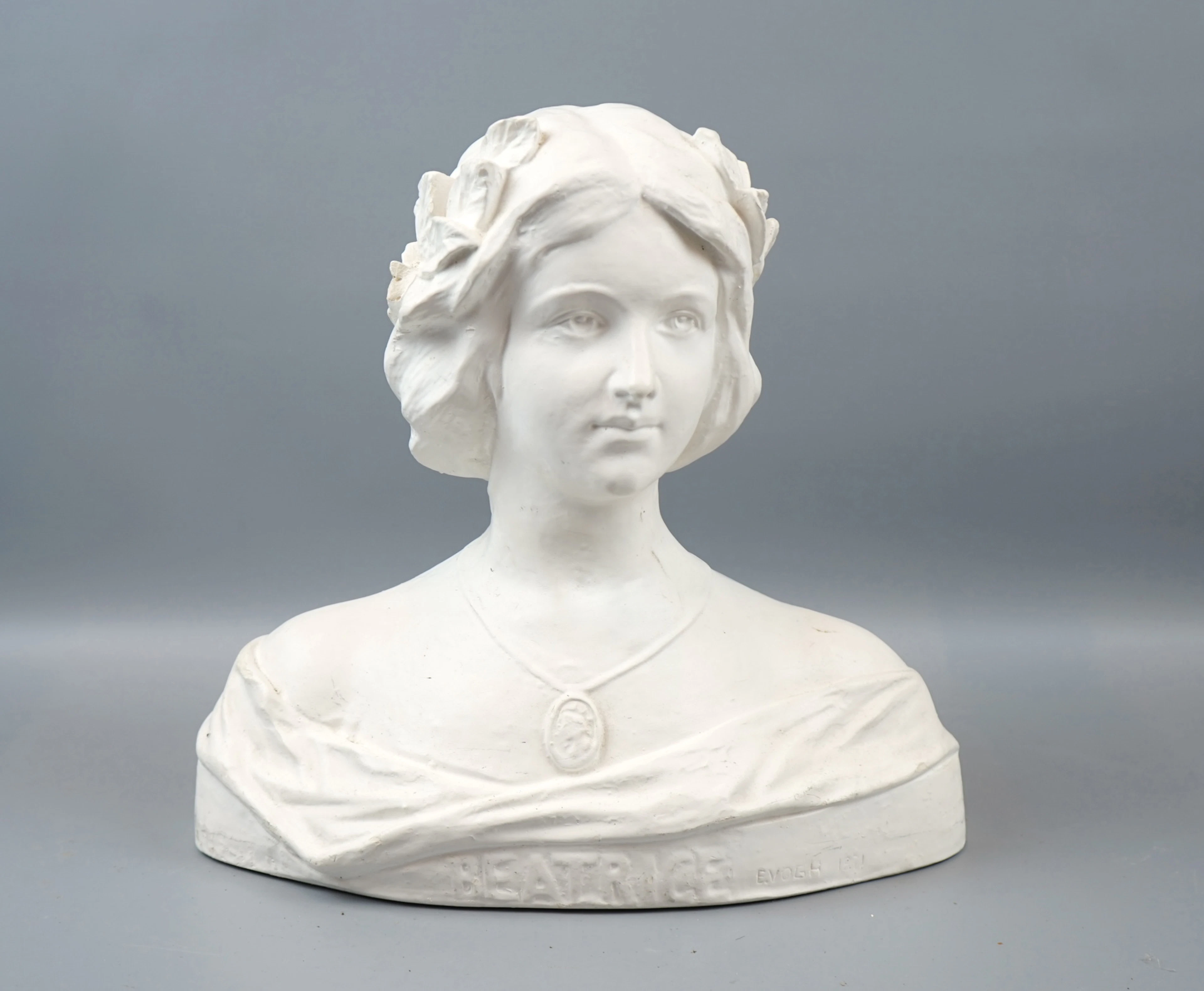 Unidentified artist, sculpture, plaster, depicting Dante's muse Beatrice