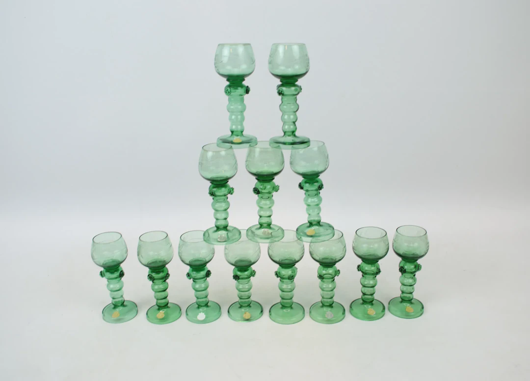 Liqueur straps, 13 pcs, Skånska Glasbruket.