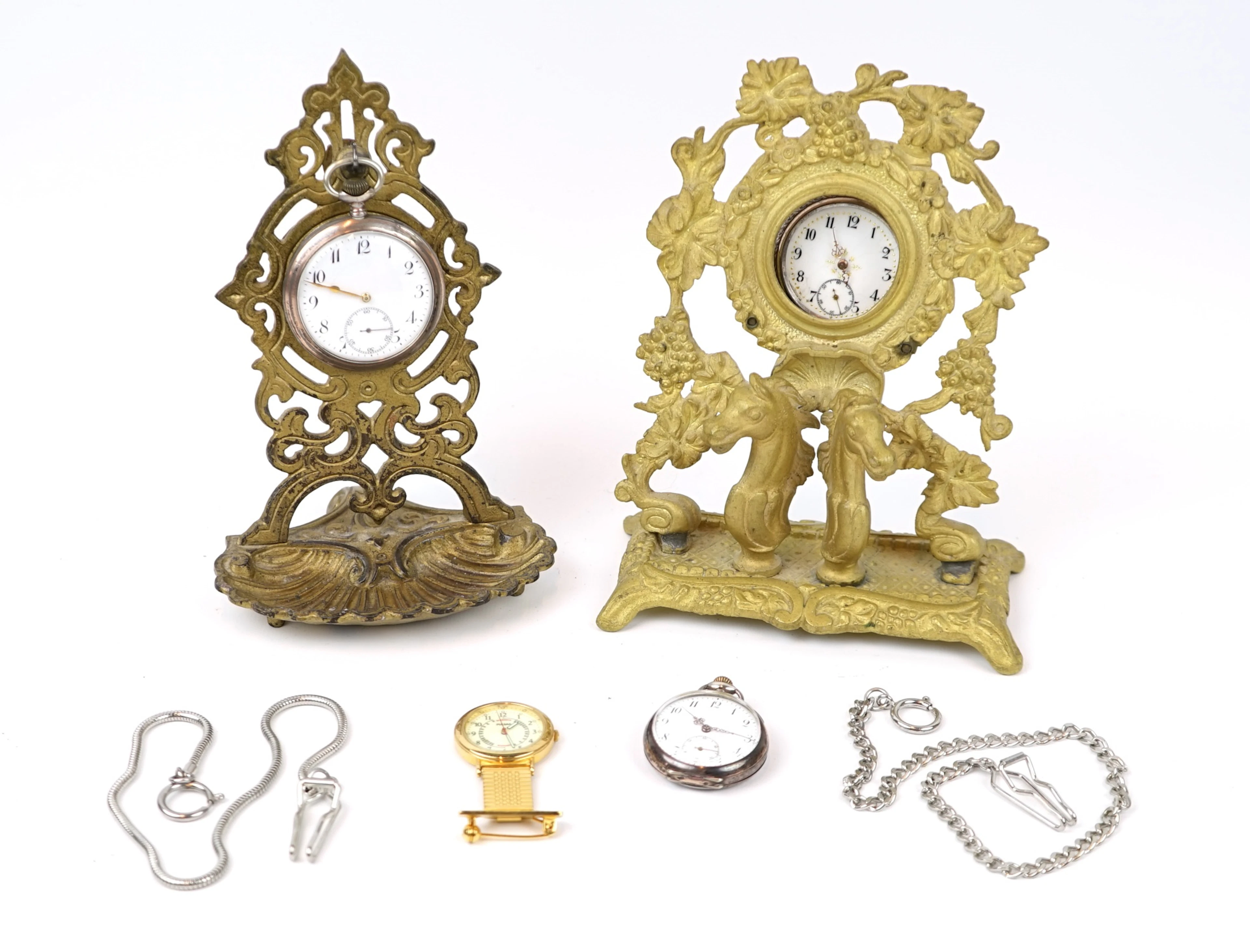 Reloj de bolsillo y perchero, 8 piezas, incluyendo plata.