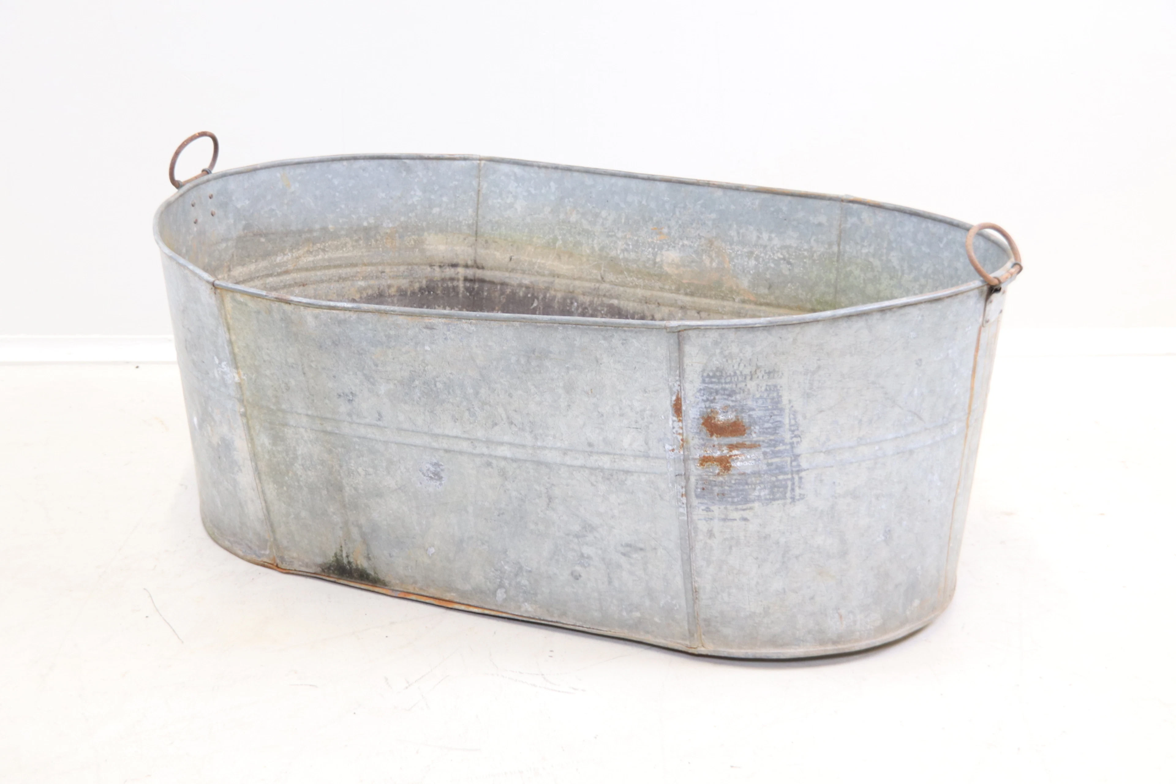 Baignoire, zinc.