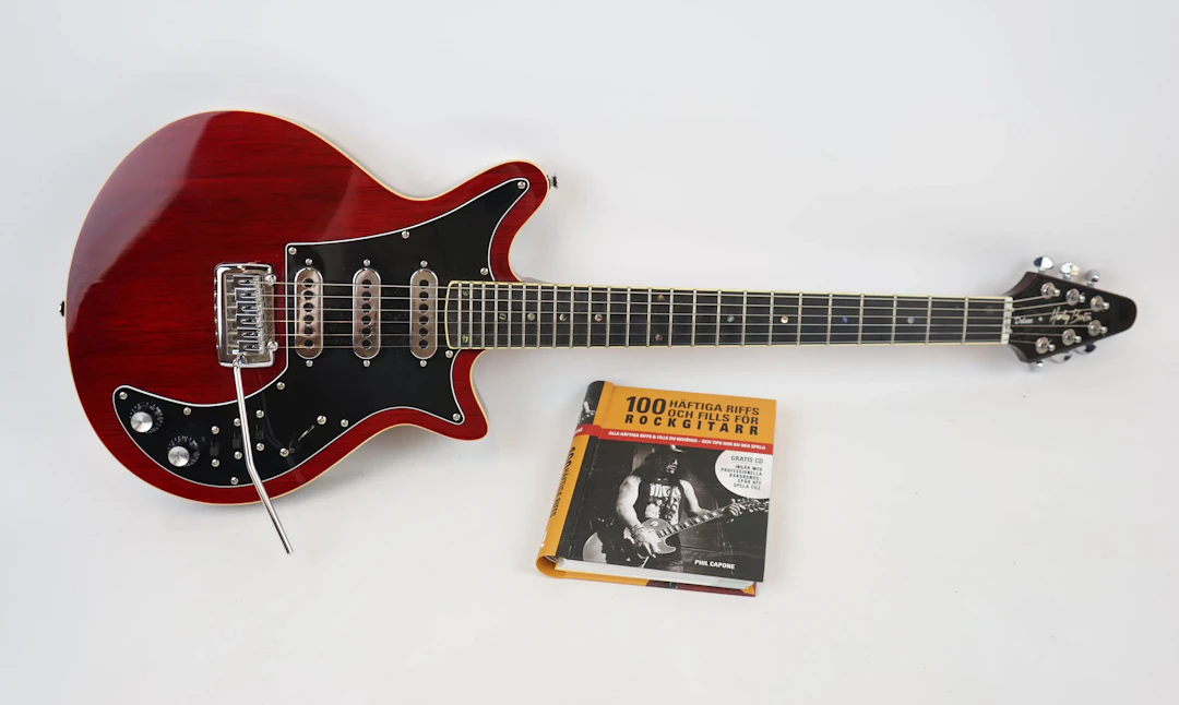 Electric guitar, Harley Benton Deluxe BM-75 DLX.