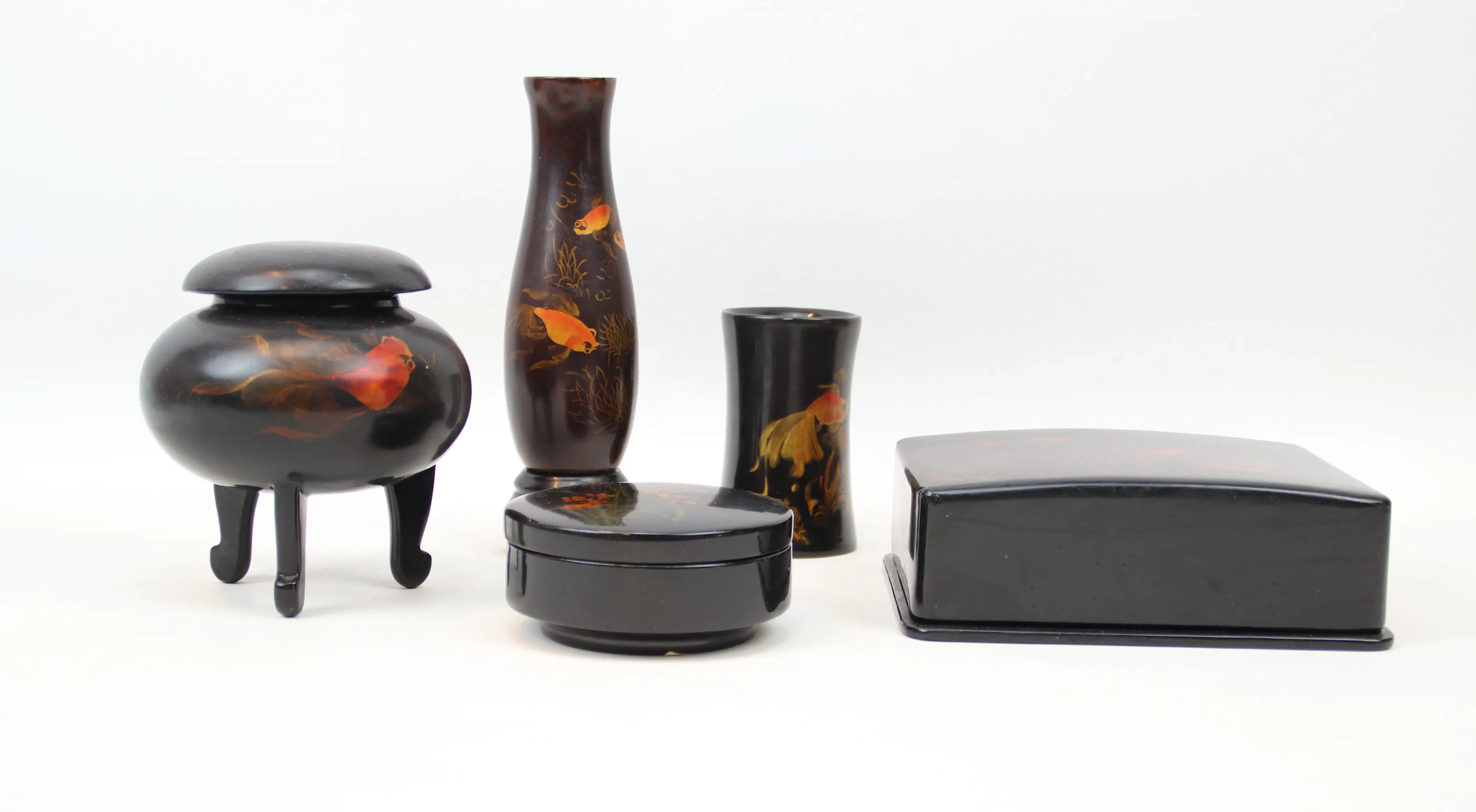 Lacquer work, 5 parts, China.