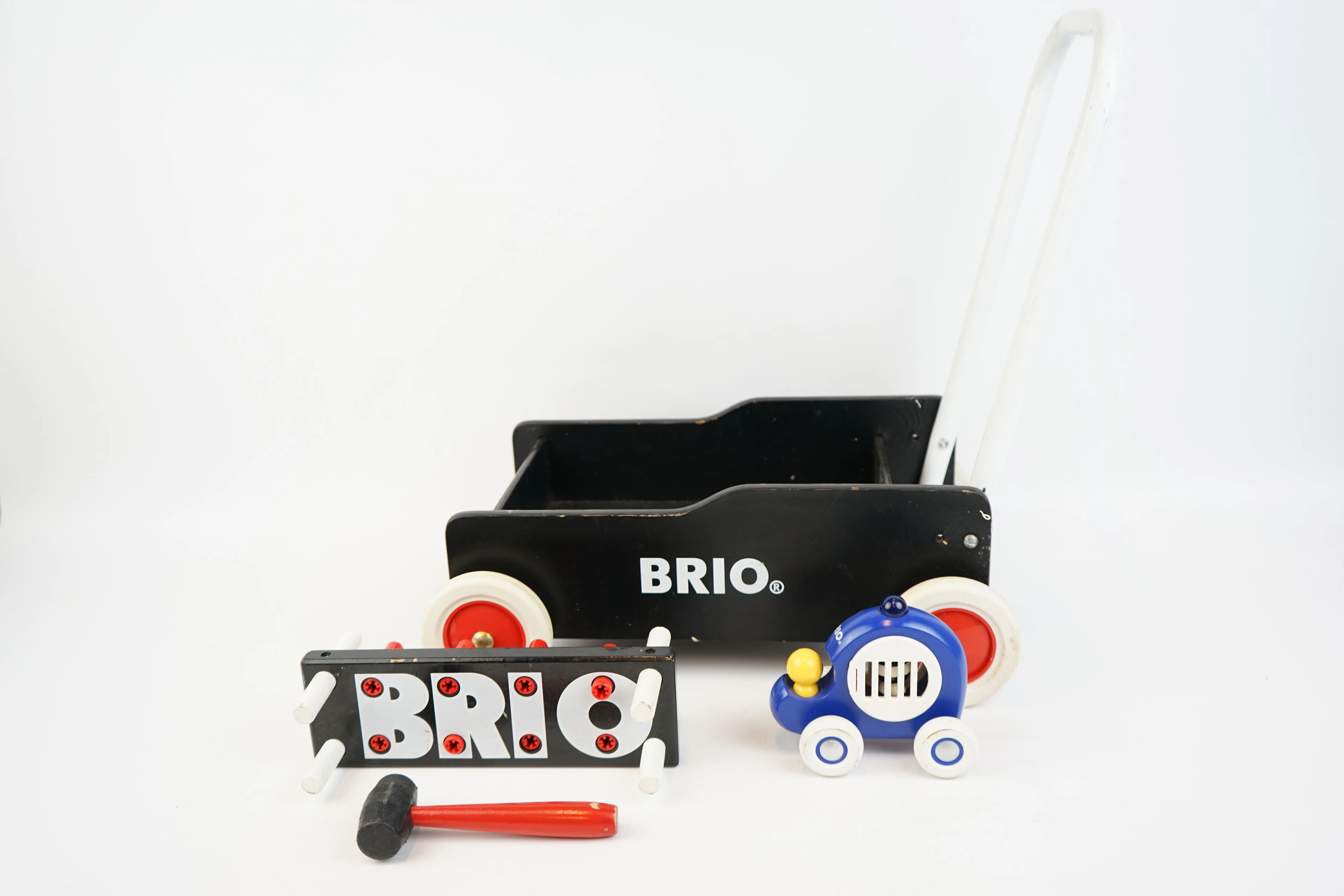 Brio, juguetes, 3 piezas, de madera.