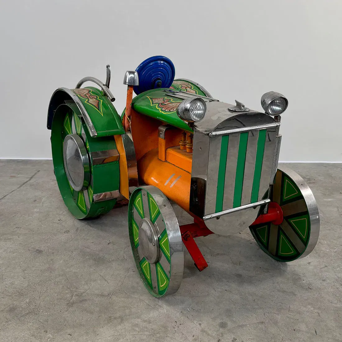English Coullson Carousel Tractor 1951 | Barnebys
