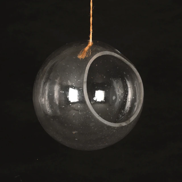 LJUSLYKTA/VAS, rephängd, klotformat bubbelglas, Rosdala glasbruk.